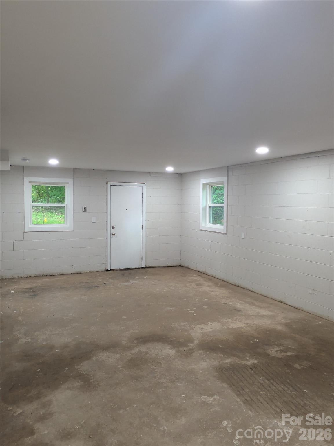 1002 Hemlock Drive Property Photo 38