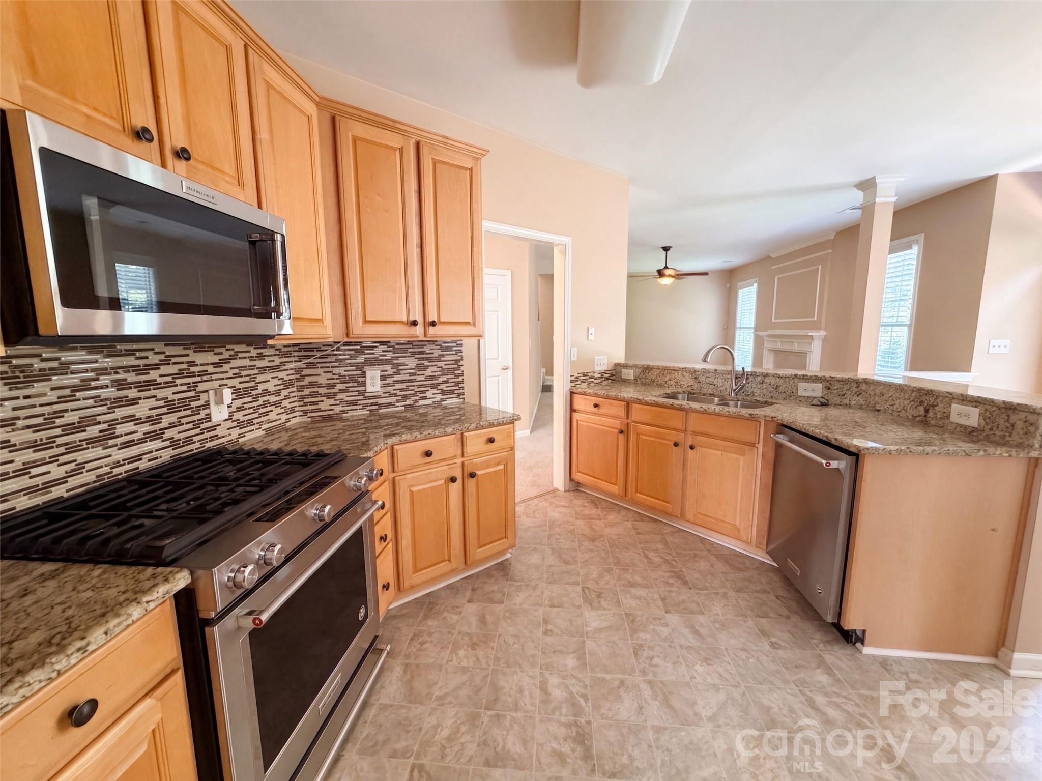 3106 Arklow Road Property Photo 2