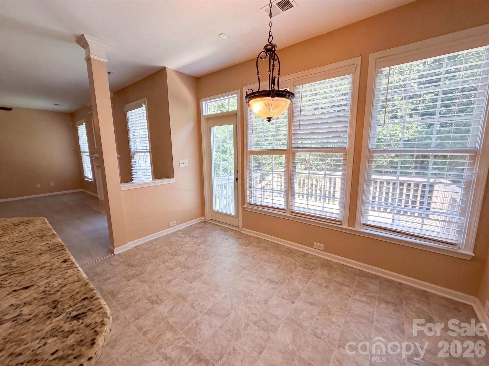 3106 Arklow Road Property Photo 7