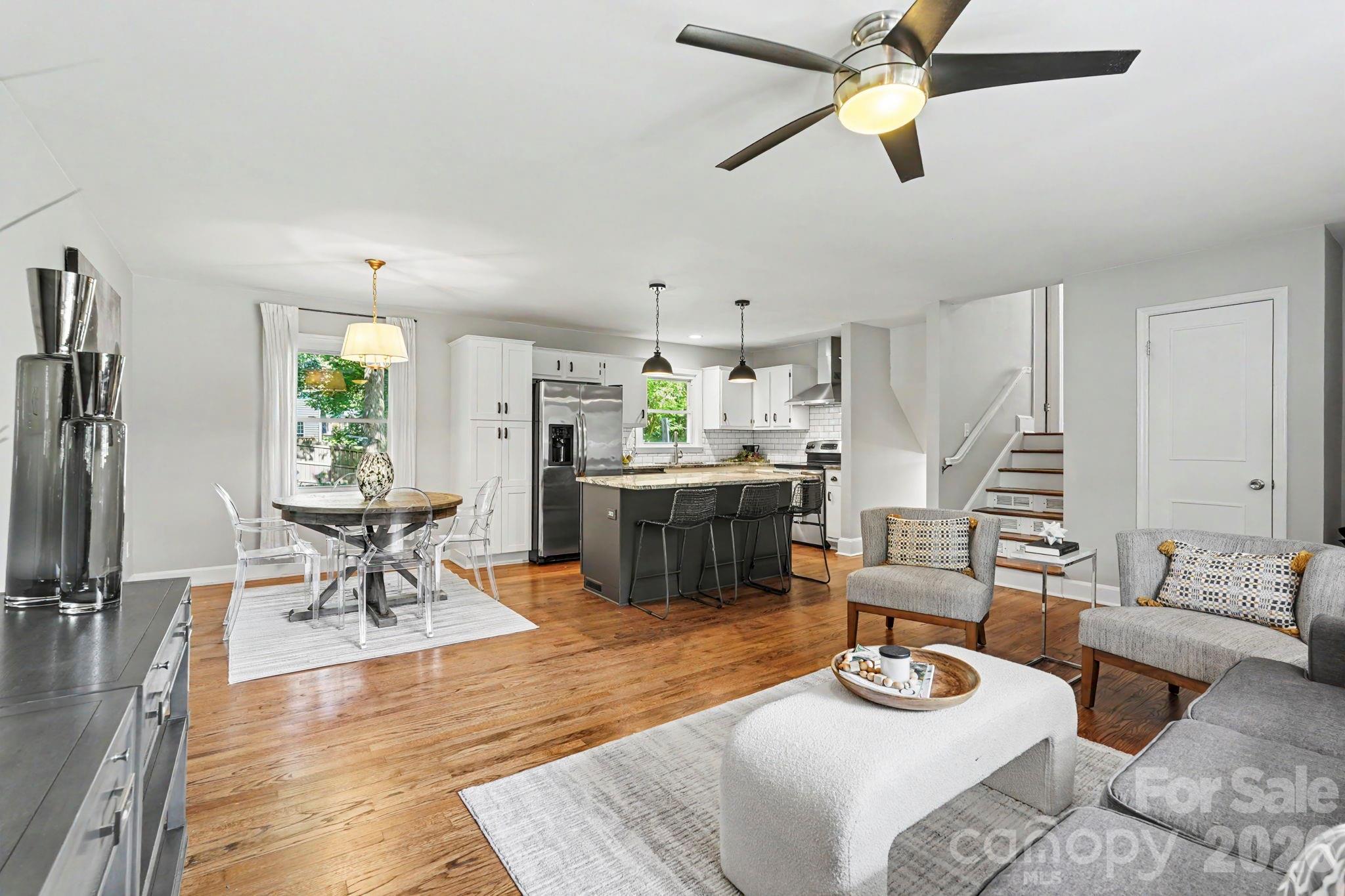 7316 Thorncliff Drive Property Photo 6
