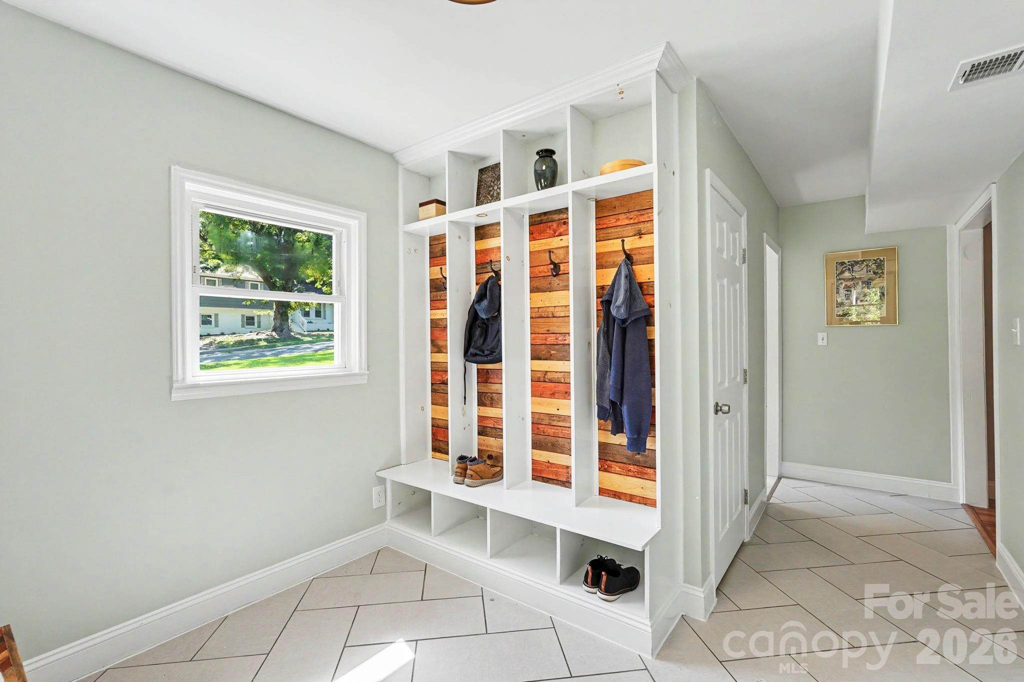 7316 Thorncliff Drive Property Photo 25