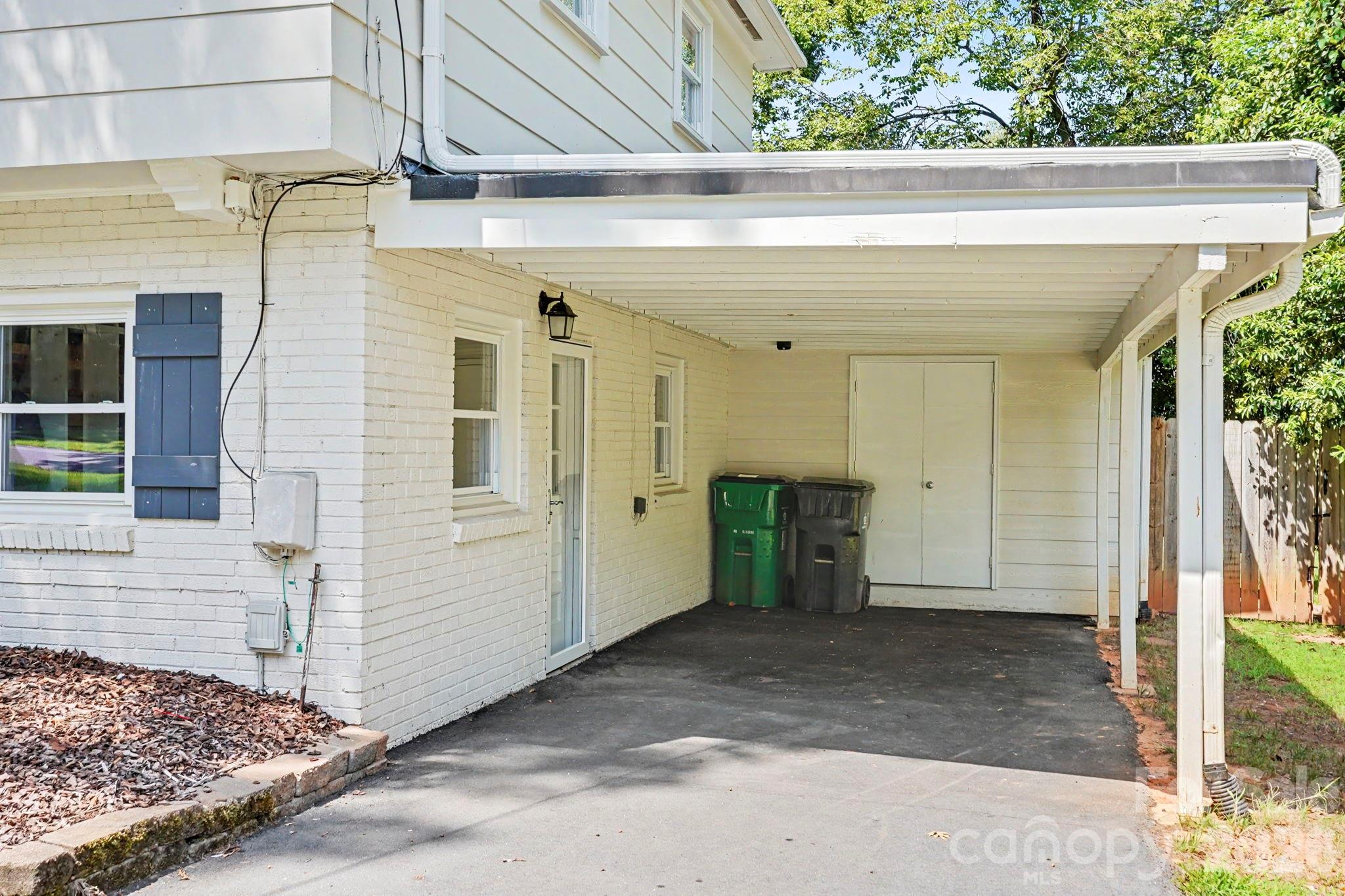 7316 Thorncliff Drive Property Photo 37
