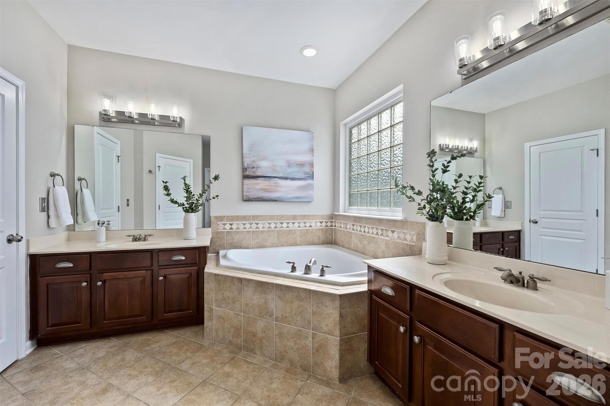 1136 Aringill Lane Property Photo 19
