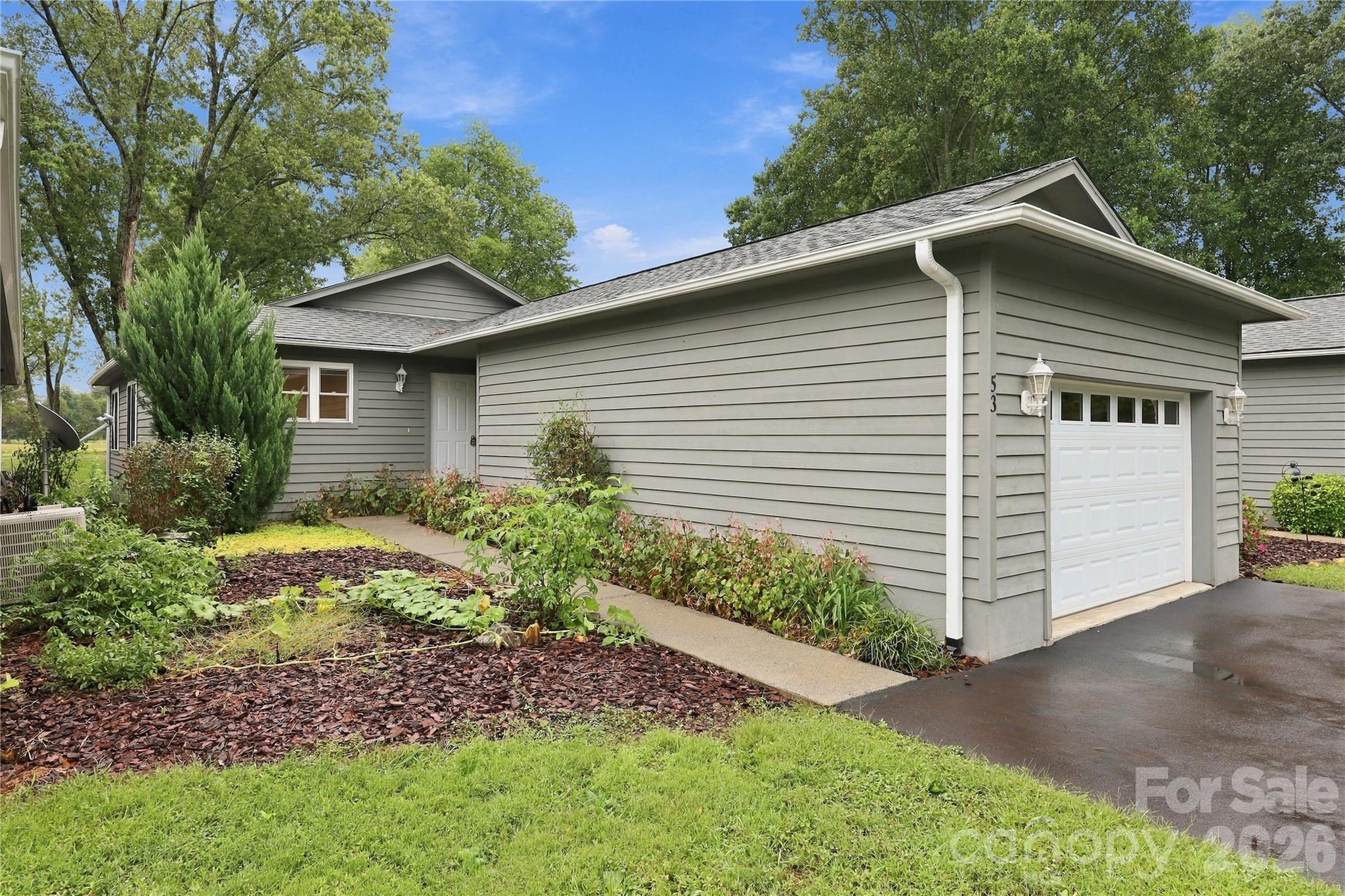 53 Southern Fairway Court D2 Property Photo 3