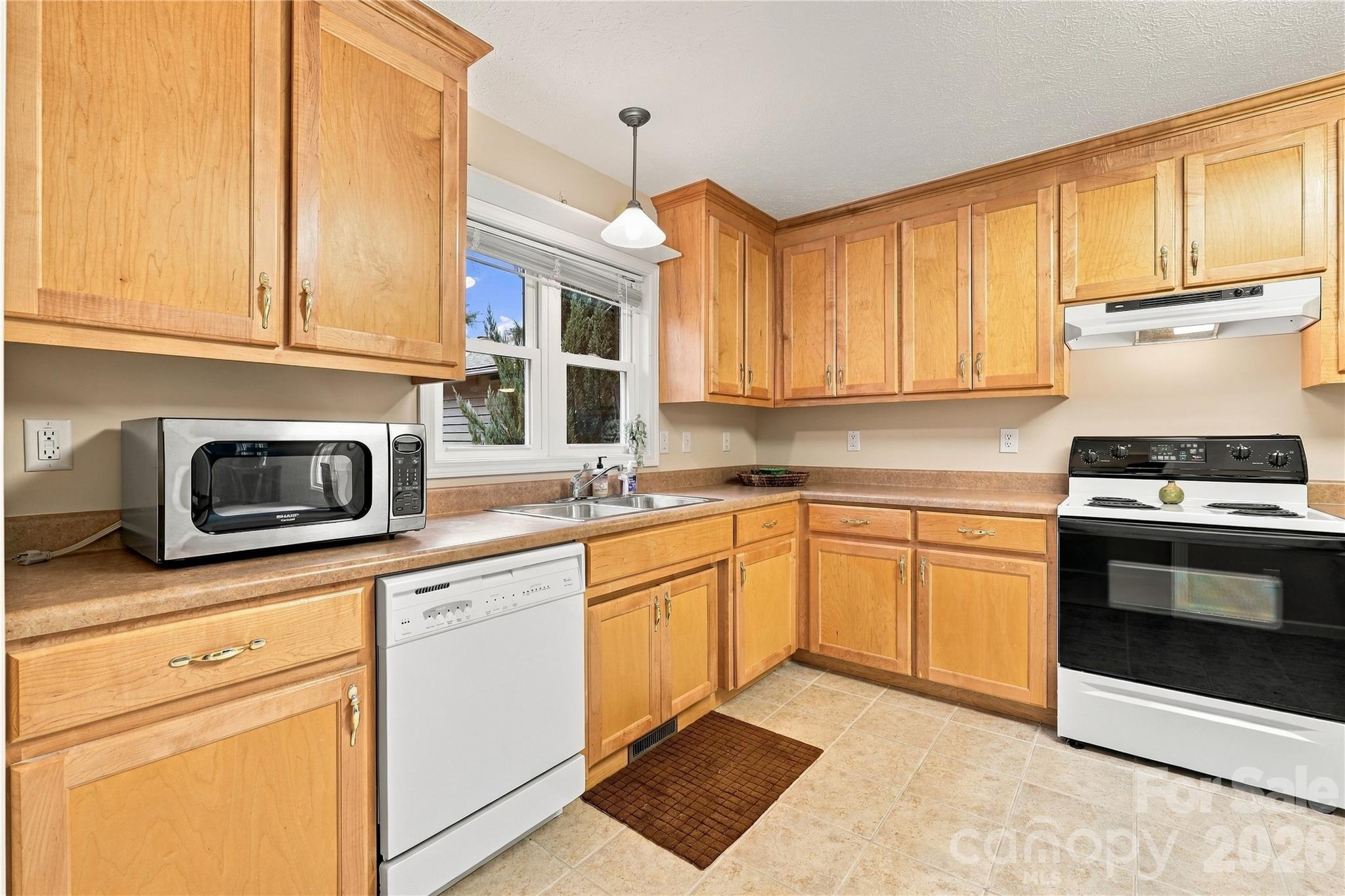 53 Southern Fairway Court D2 Property Photo 7