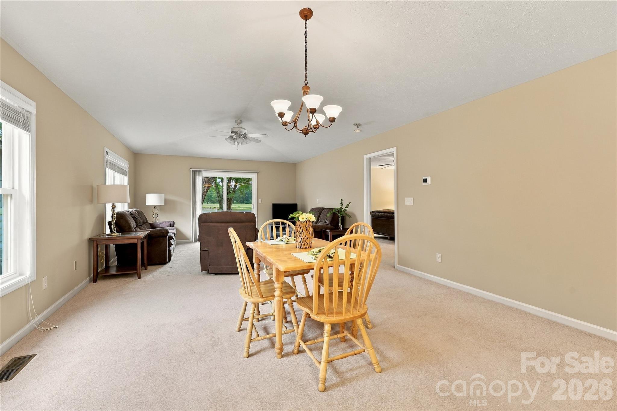53 Southern Fairway Court D2 Property Photo 10