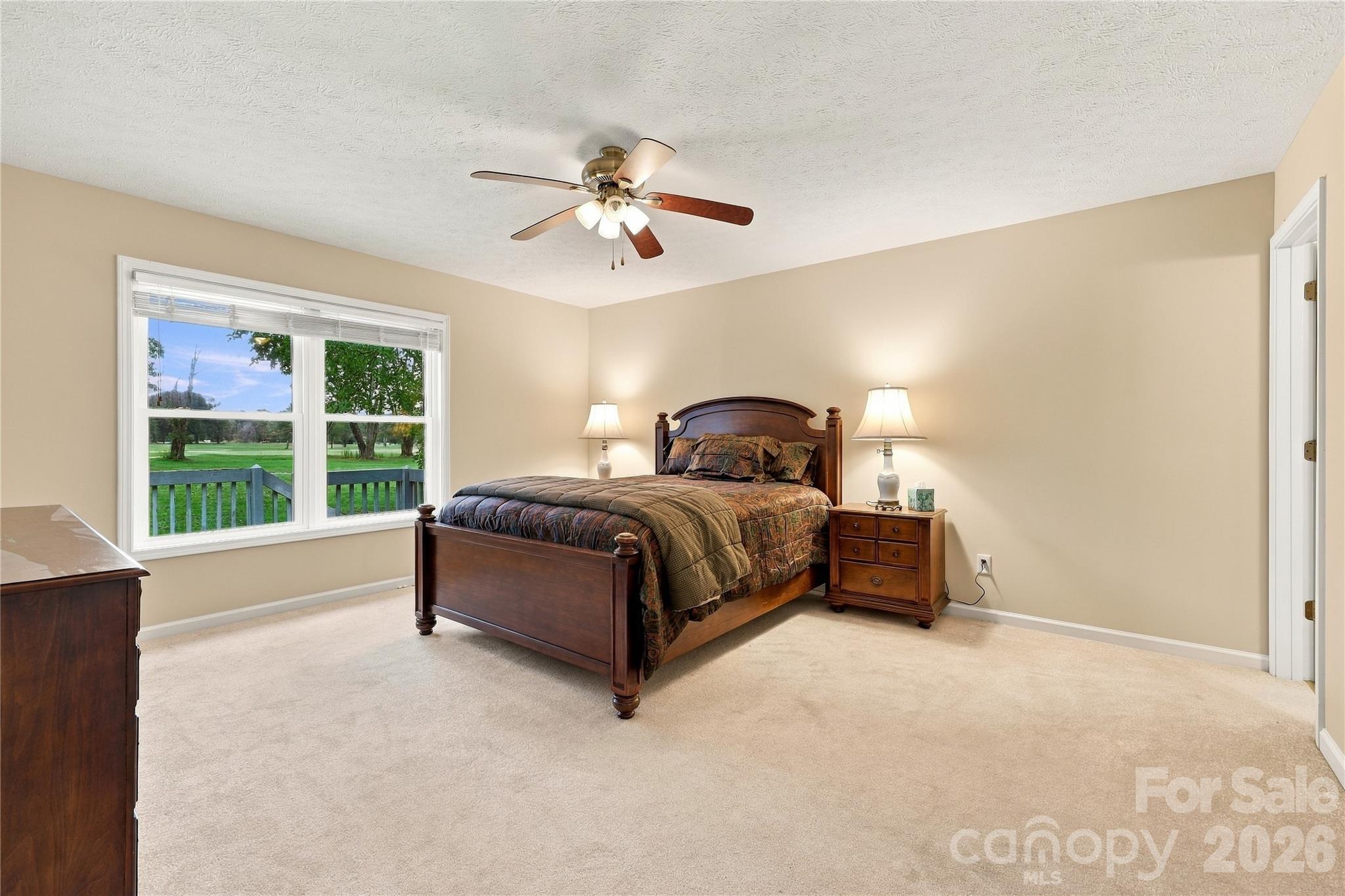 53 Southern Fairway Court D2 Property Photo 16