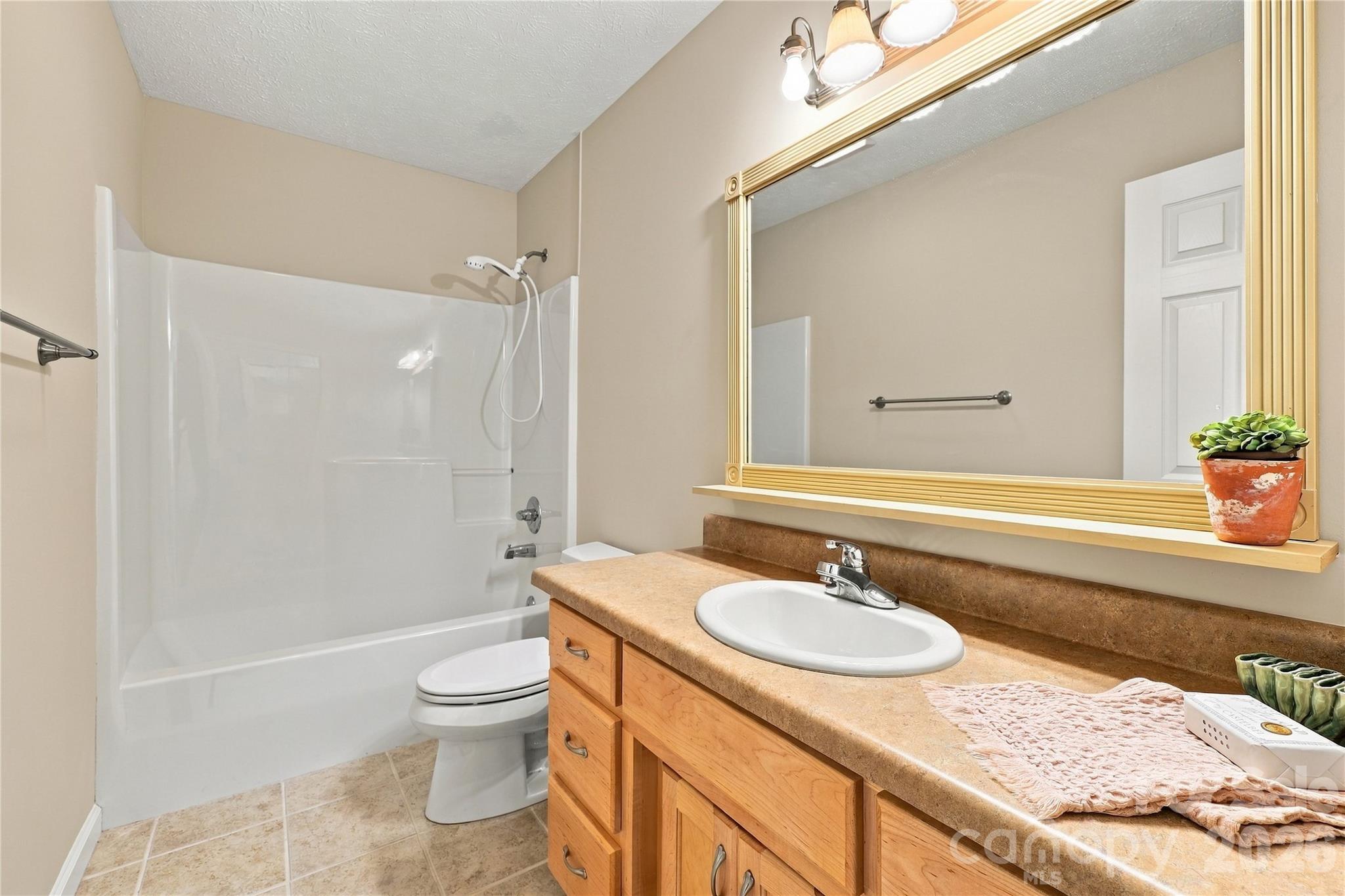 53 Southern Fairway Court D2 Property Photo 23