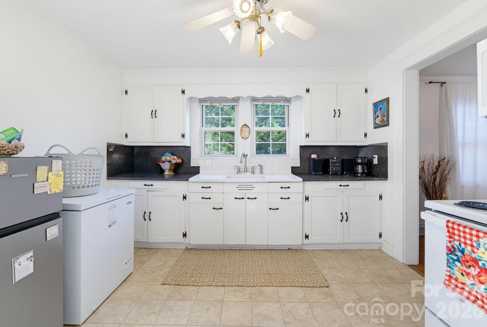 627 N 6th Street Property Photo 10