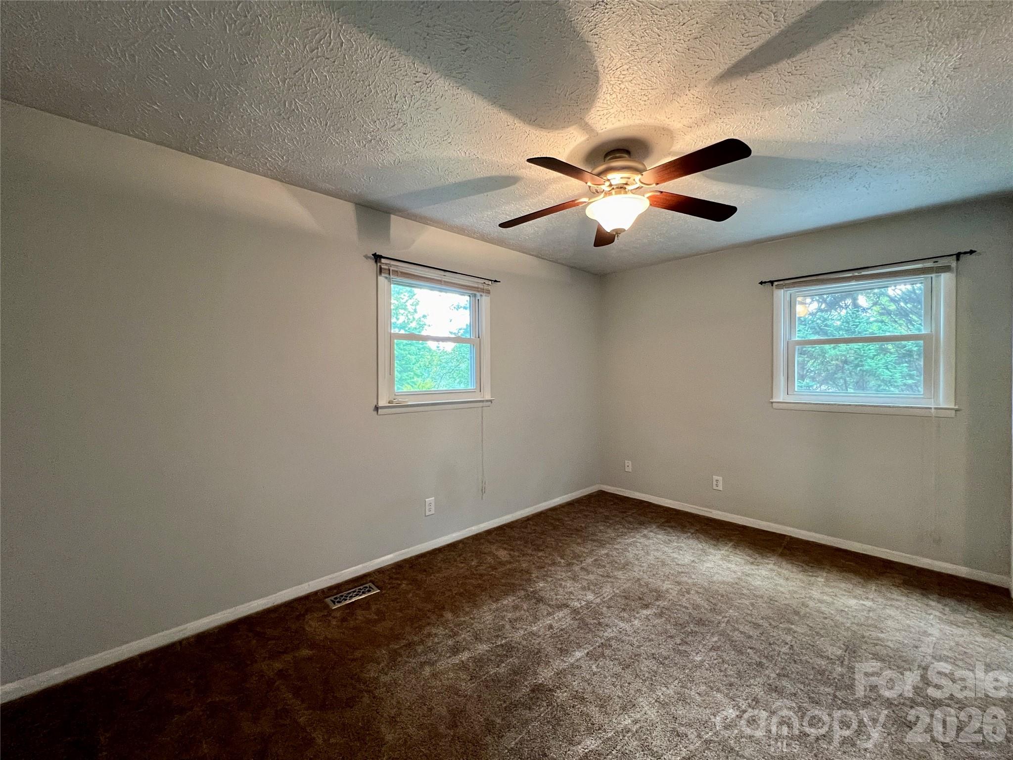 28 Fairhaven Court Property Photo 13