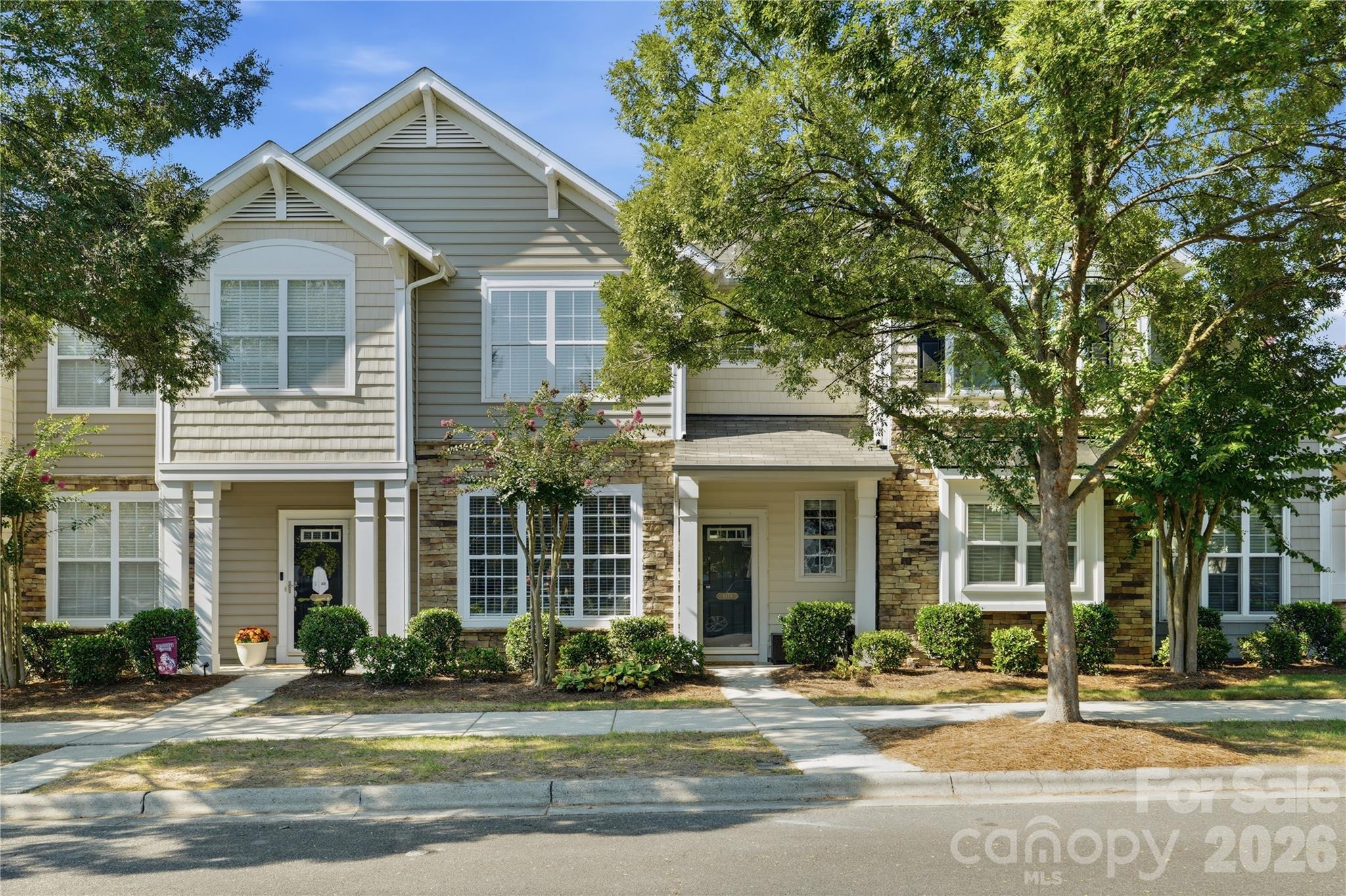 1028 Tabard Lane Property Photo 1