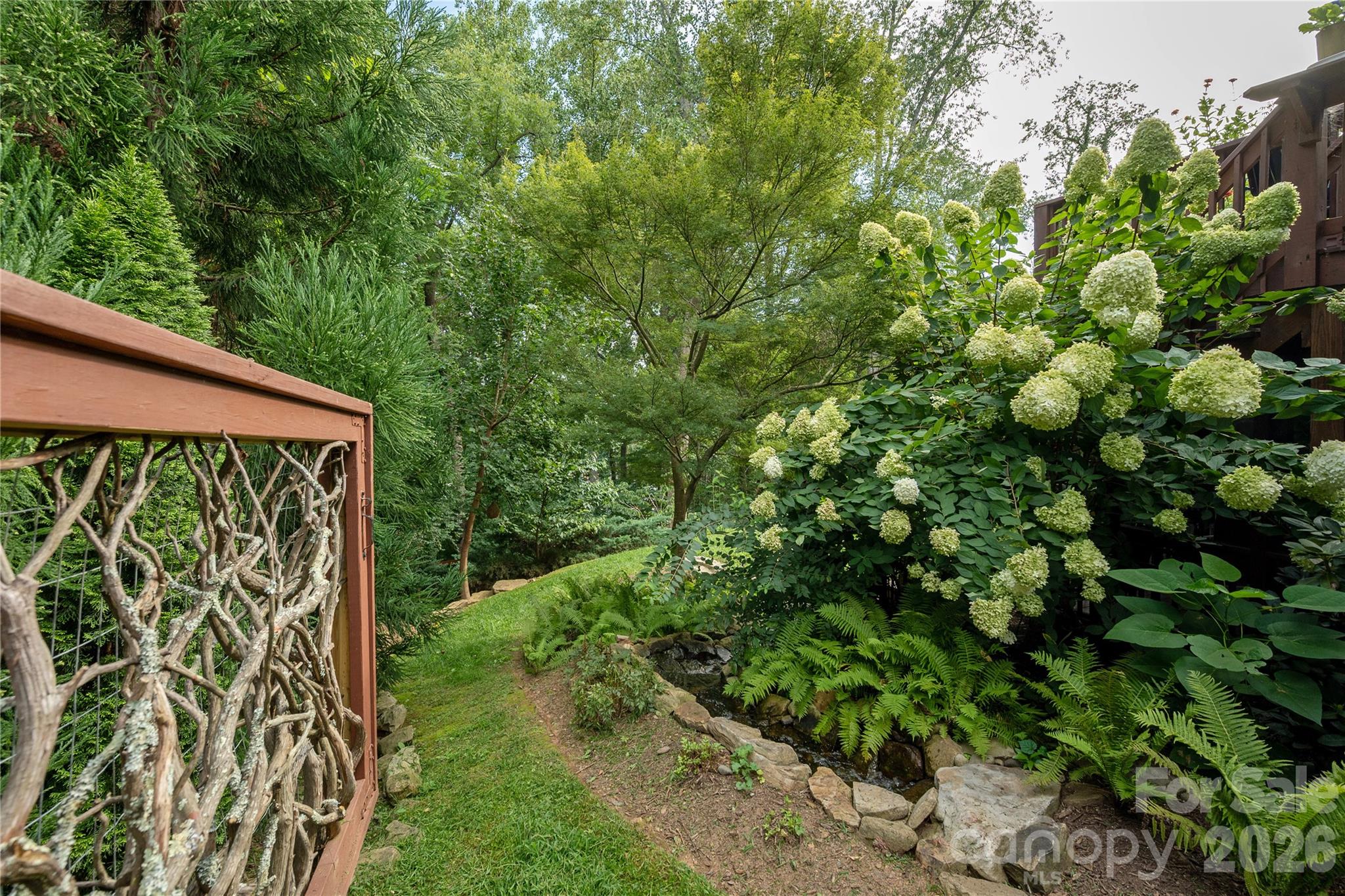 12 Twig Lane Property Photo 30