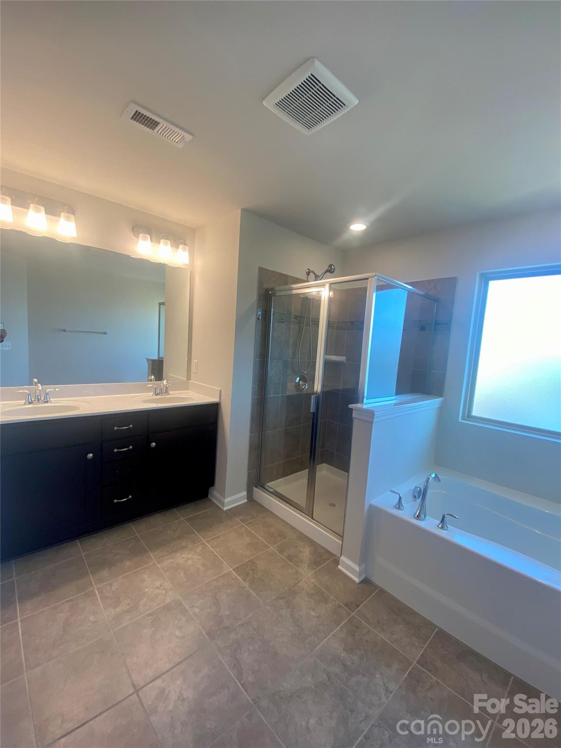 2616 Winter Thistle Way Property Photo 16