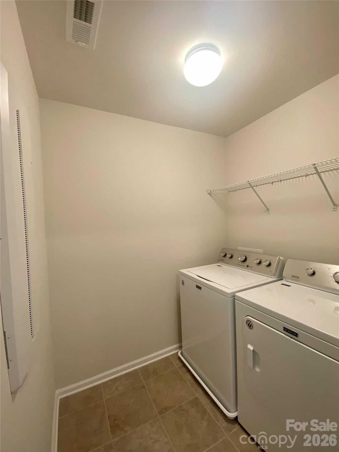 2616 Winter Thistle Way Property Photo 25
