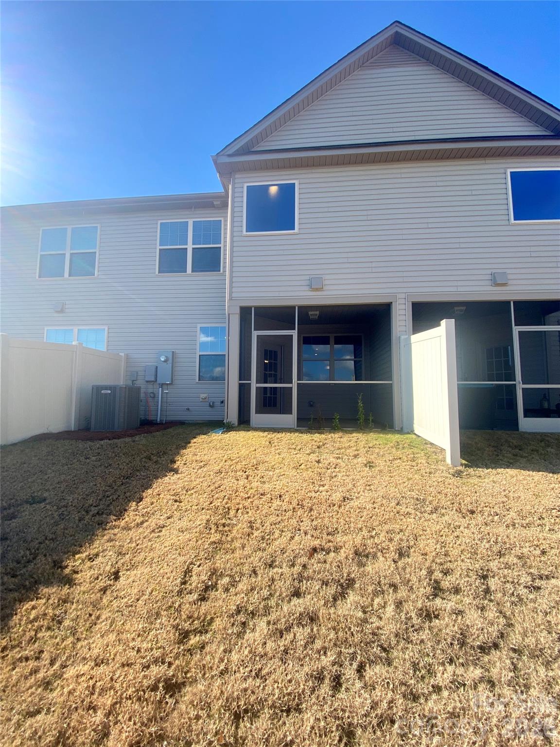 2616 Winter Thistle Way Property Photo 27