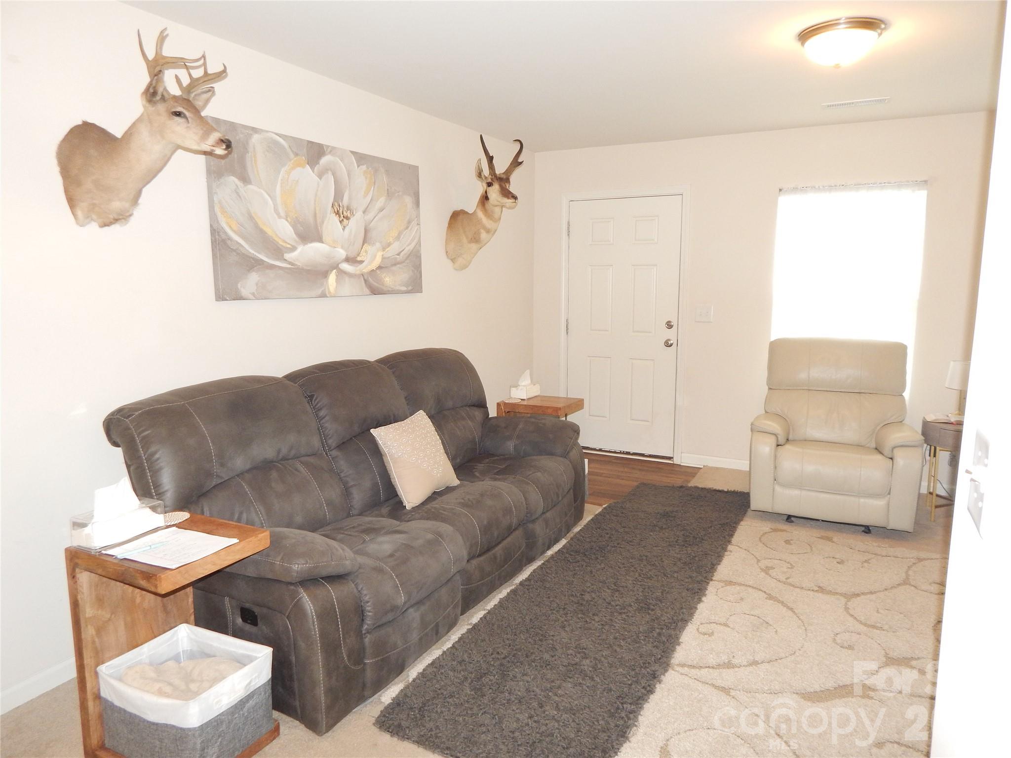 811 & 832 Chevelle Drive Property Photo 16