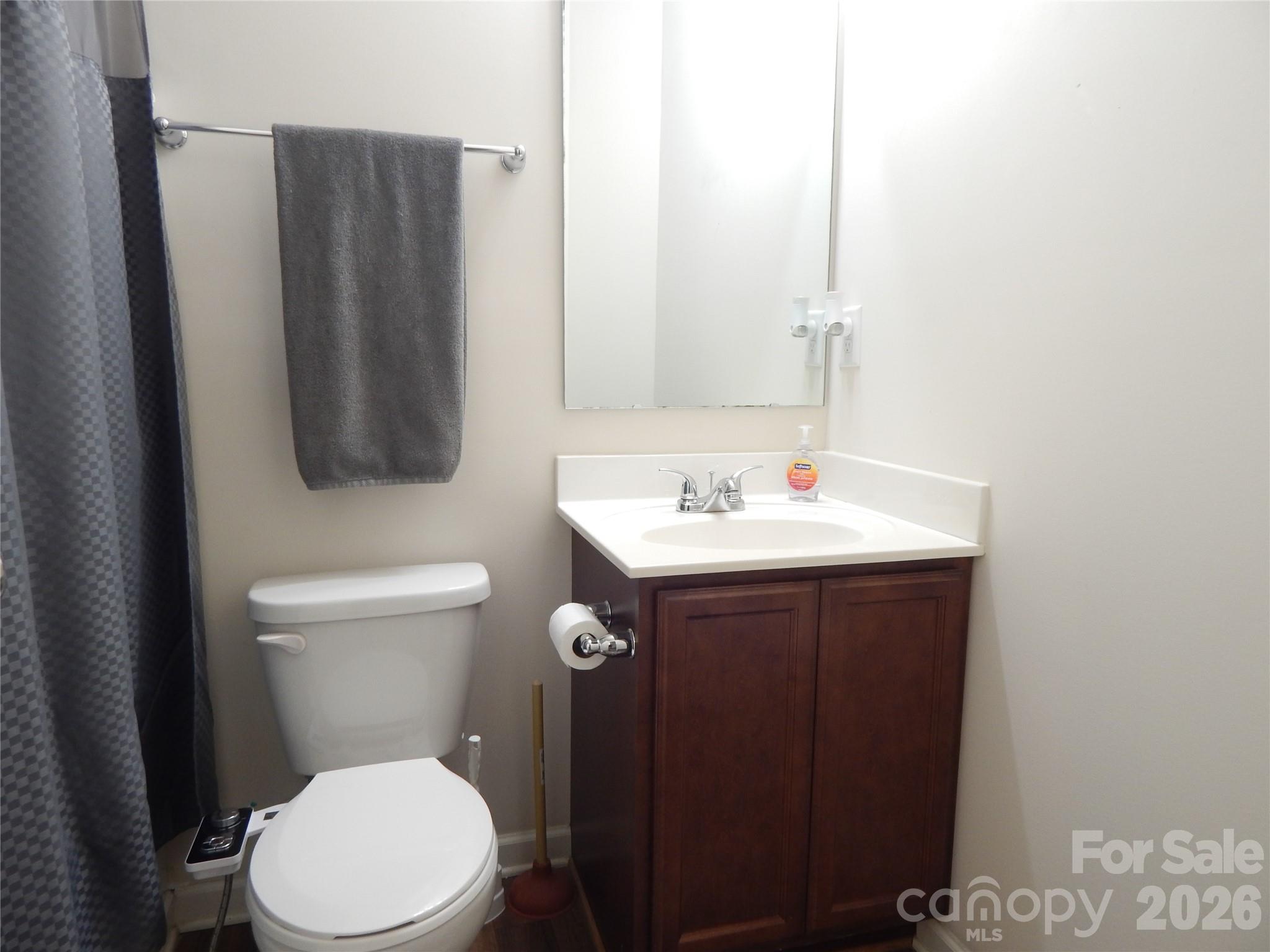 811 & 832 Chevelle Drive Property Photo 27
