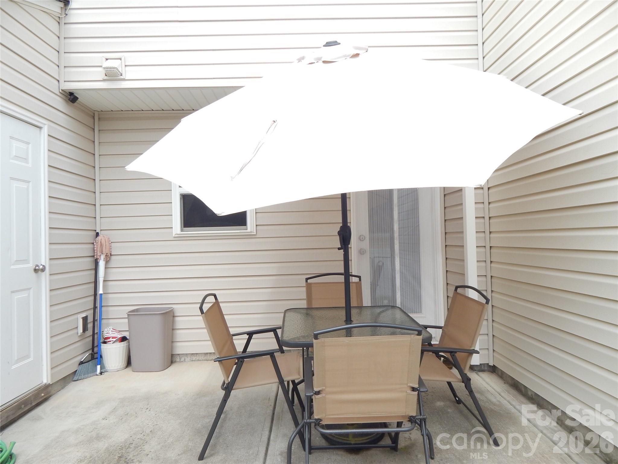811 & 832 Chevelle Drive Property Photo 29