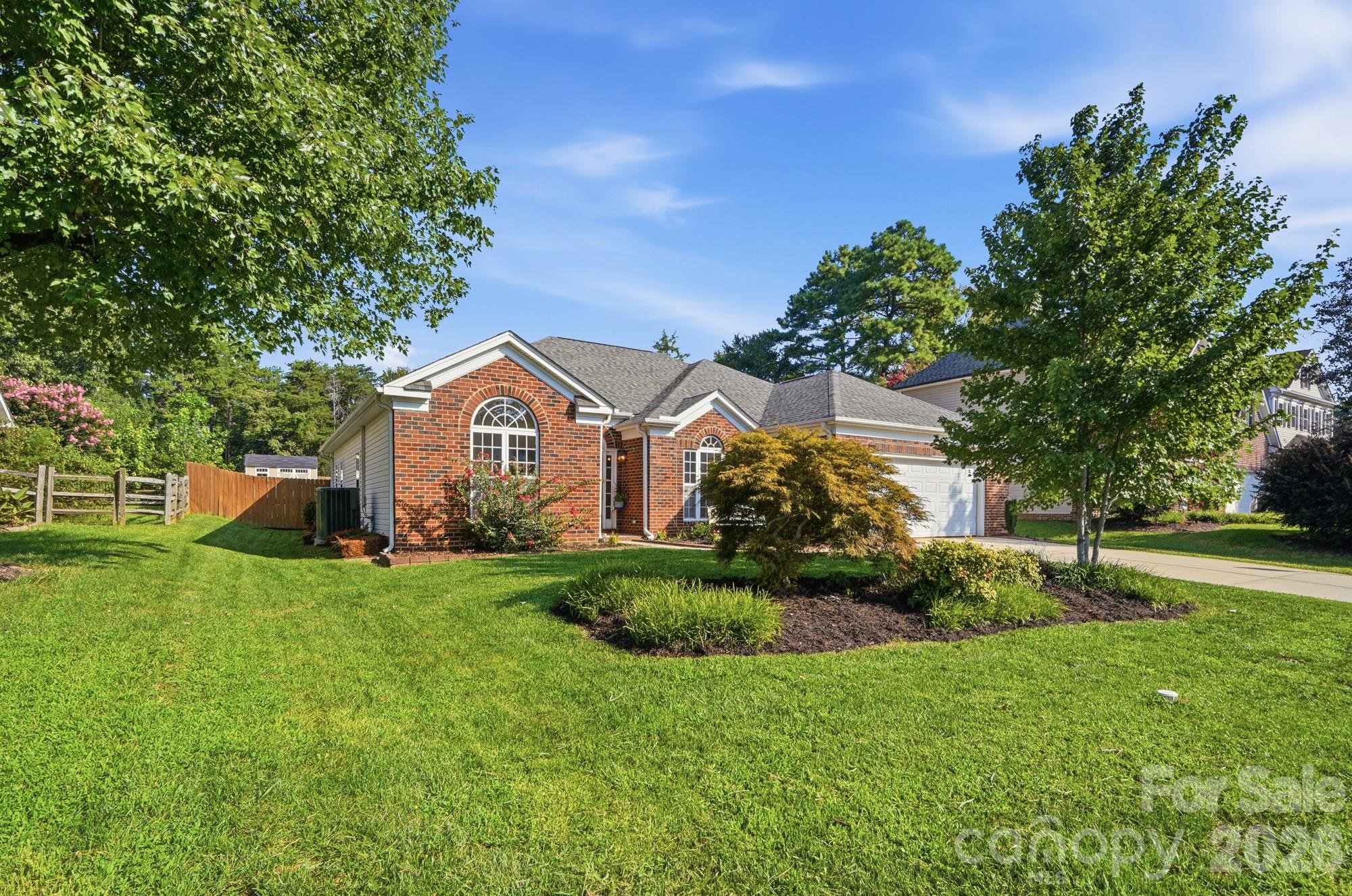7877 Sedgebrook Drive Property Photo 3