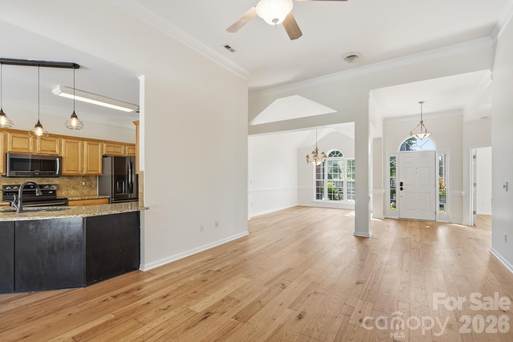 7877 Sedgebrook Drive Property Photo 11