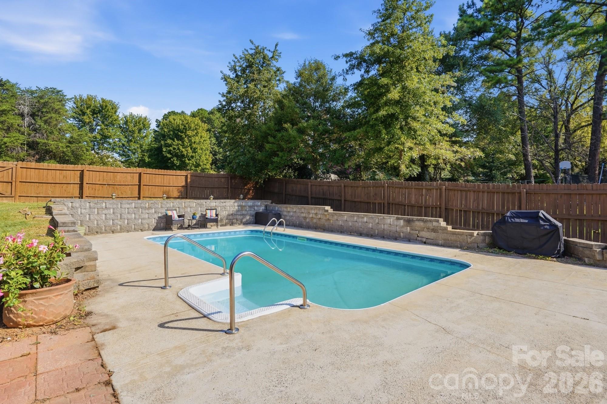 7877 Sedgebrook Drive Property Photo 39