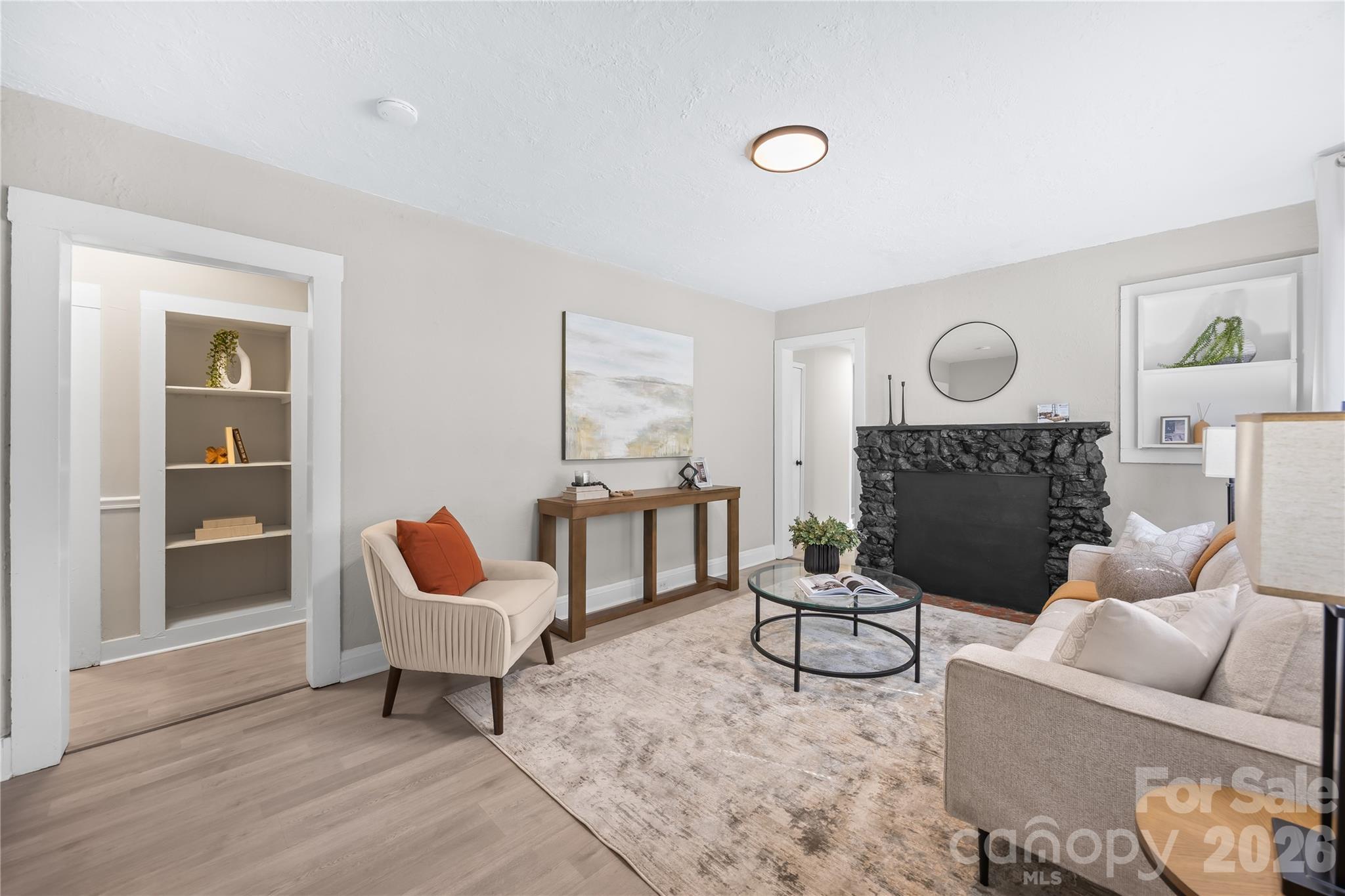 227 N Magnolia Street Property Photo 4