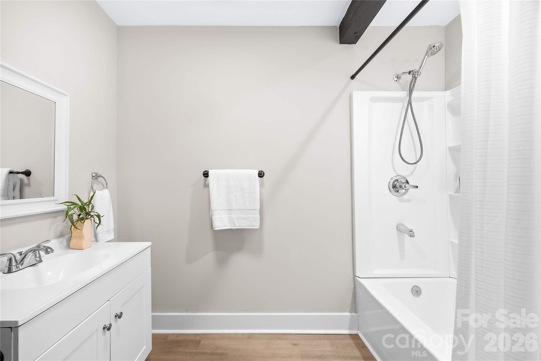 227 N Magnolia Street Property Photo 7