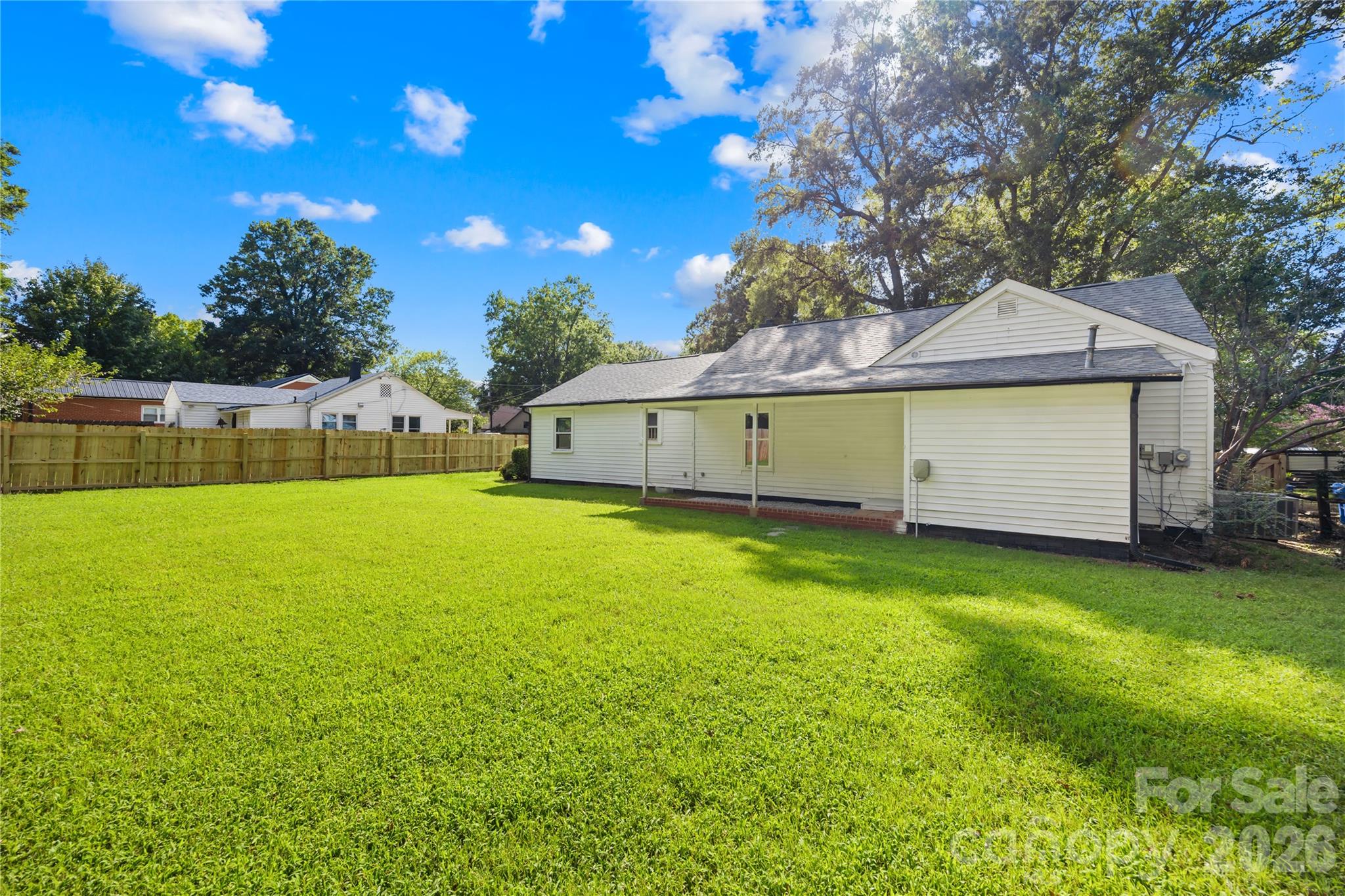 227 N Magnolia Street Property Photo 19