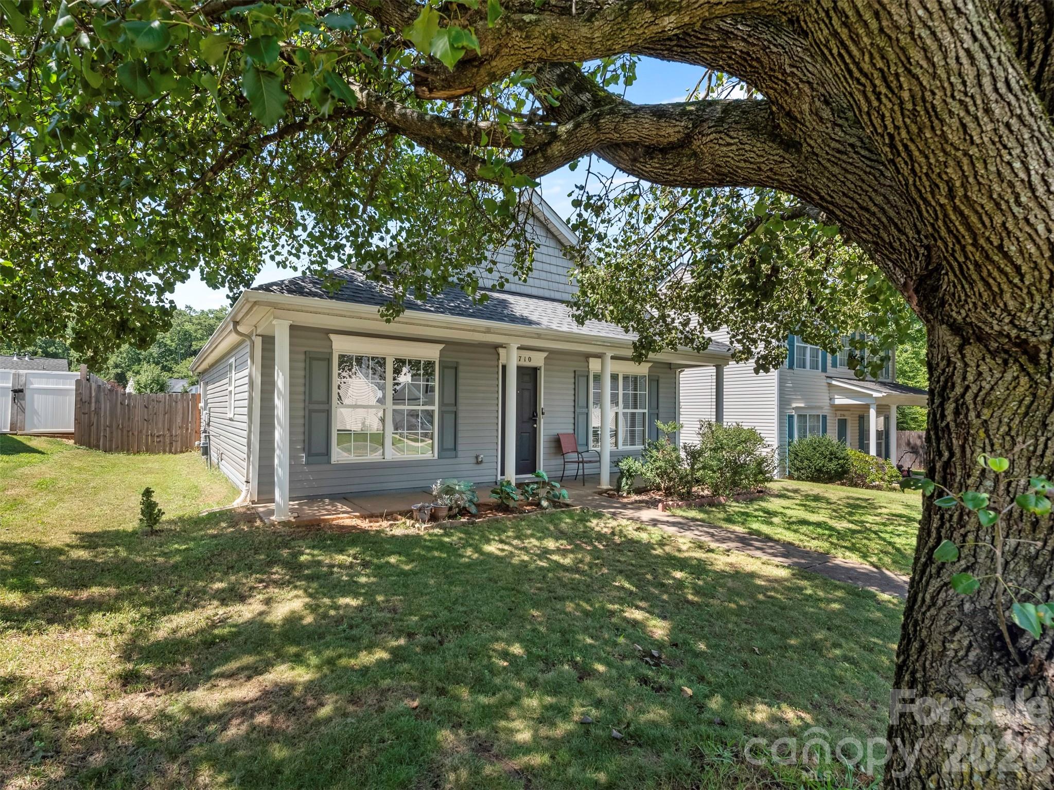 2710 Blackberry Ridge Lane Property Photo 3