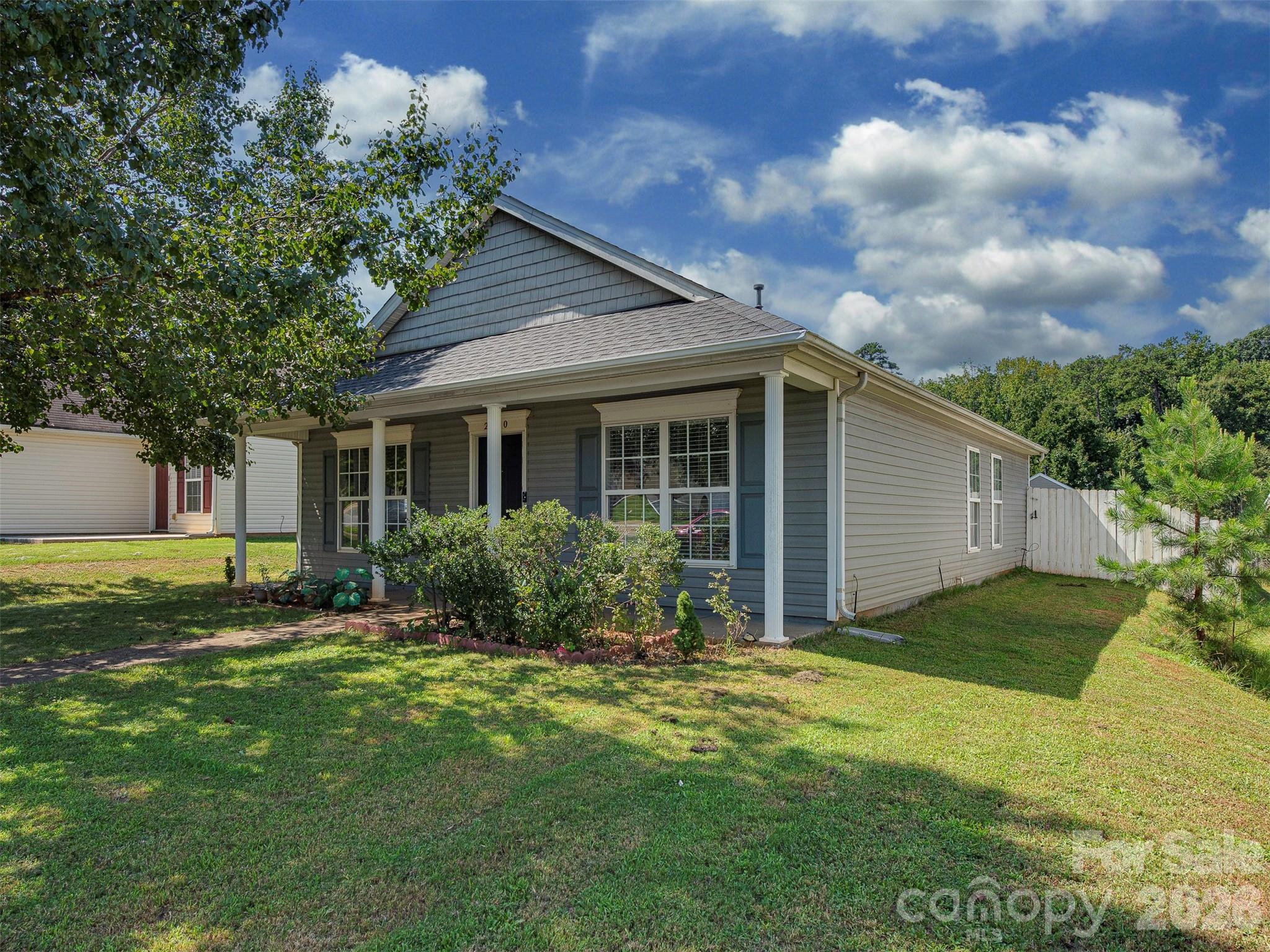 2710 Blackberry Ridge Lane Property Photo 4