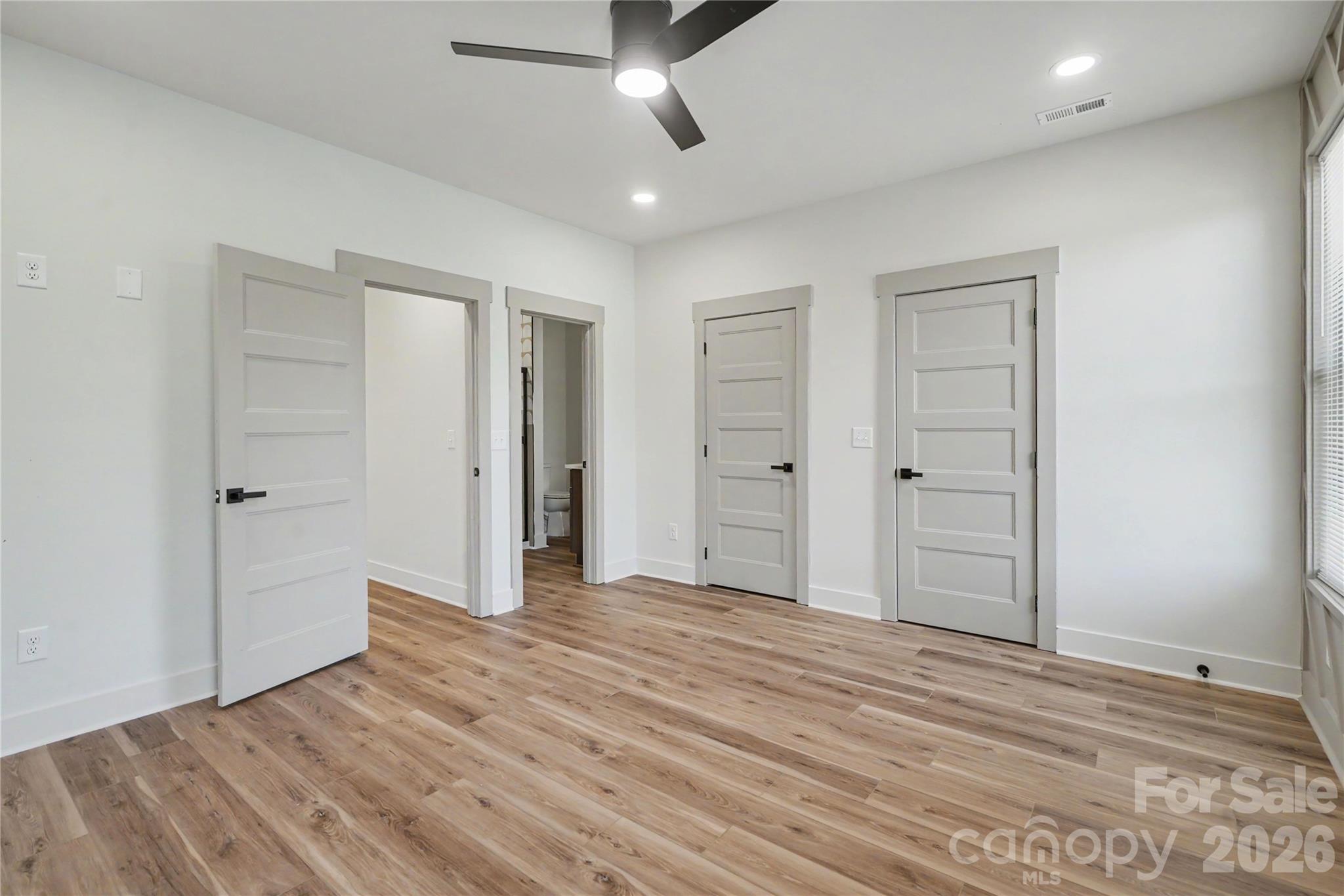 591 Central Drive Property Photo 10