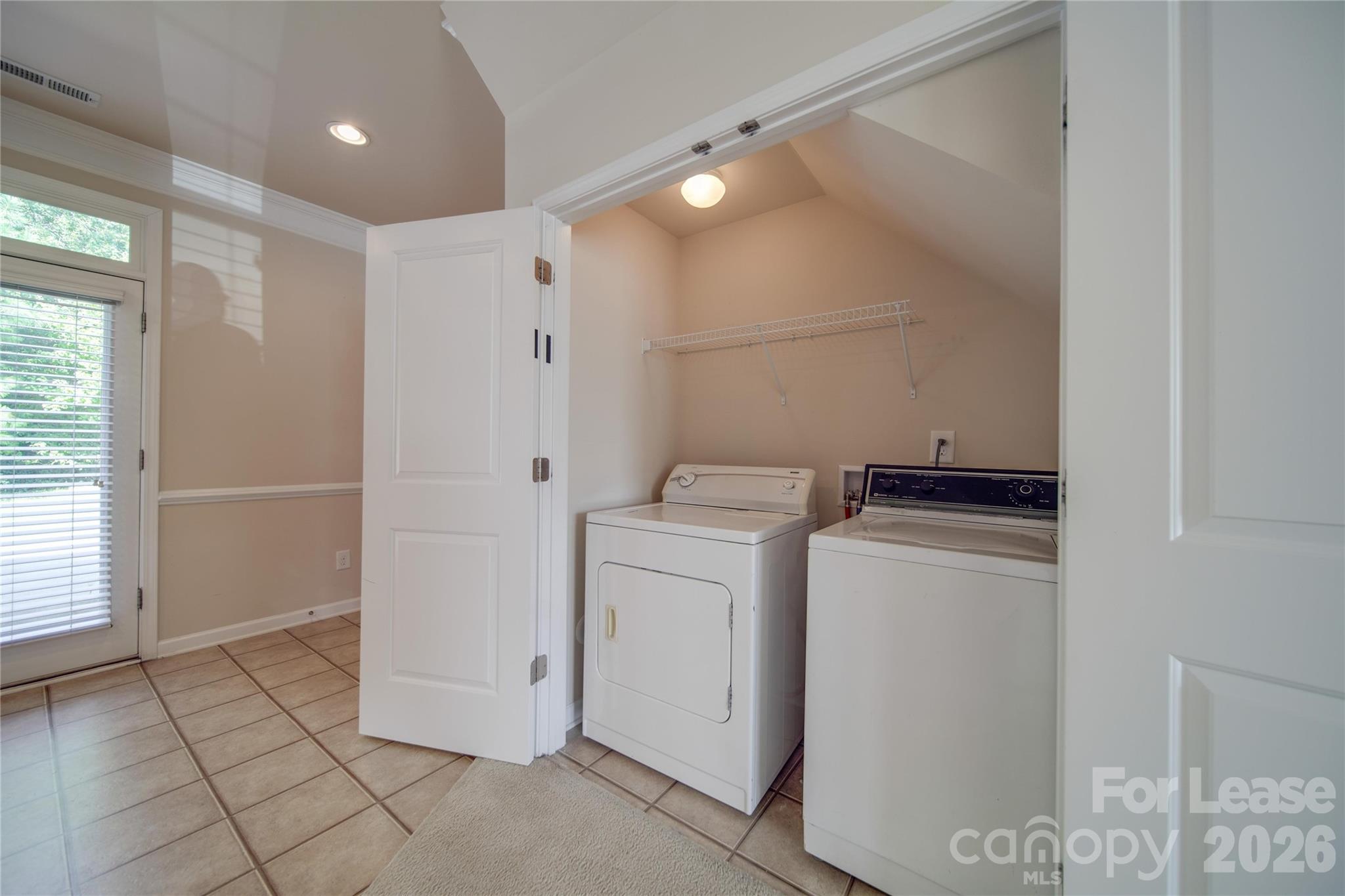 4415961 Property Photo 25