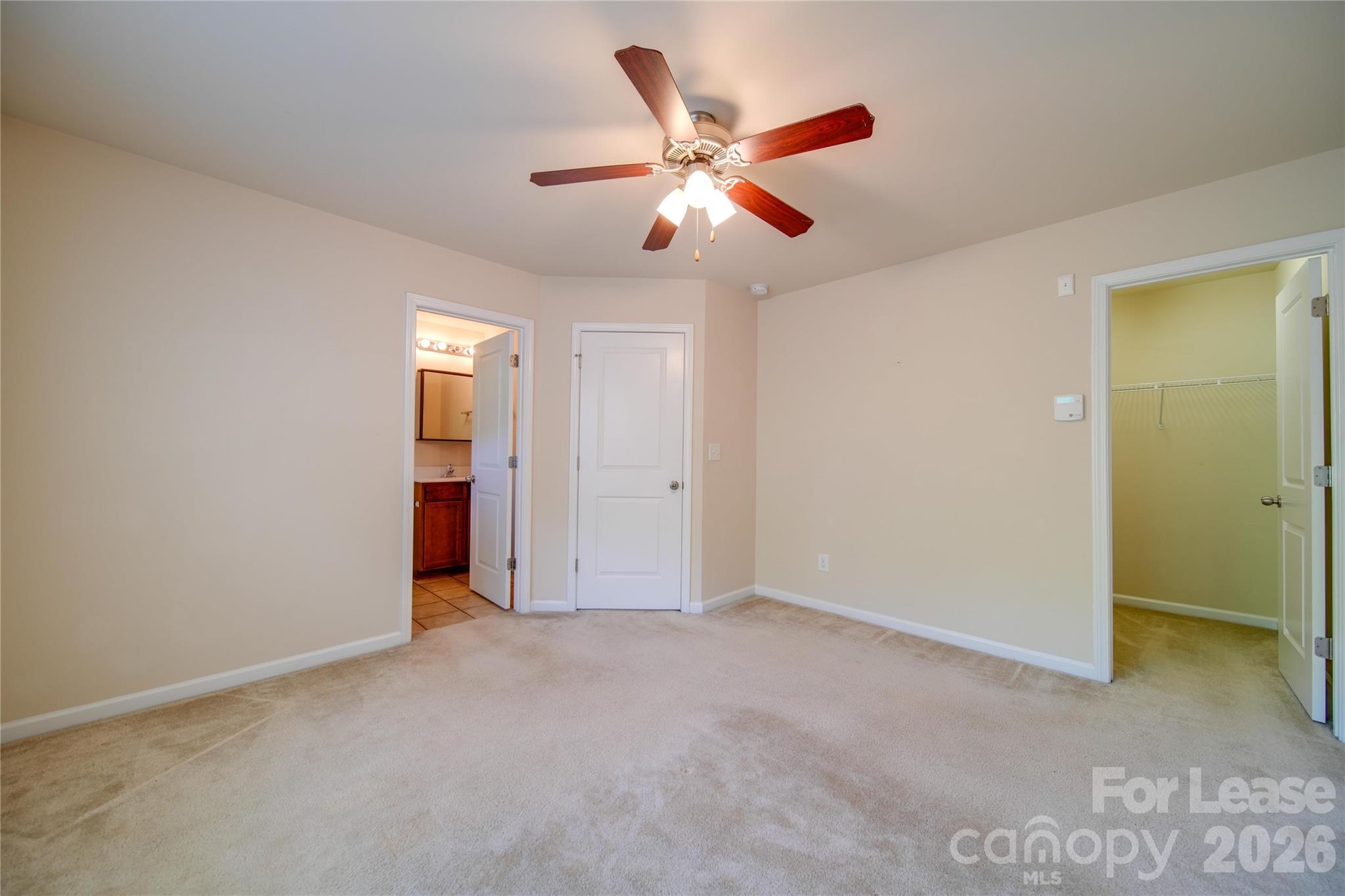 4415961 Property Photo 35