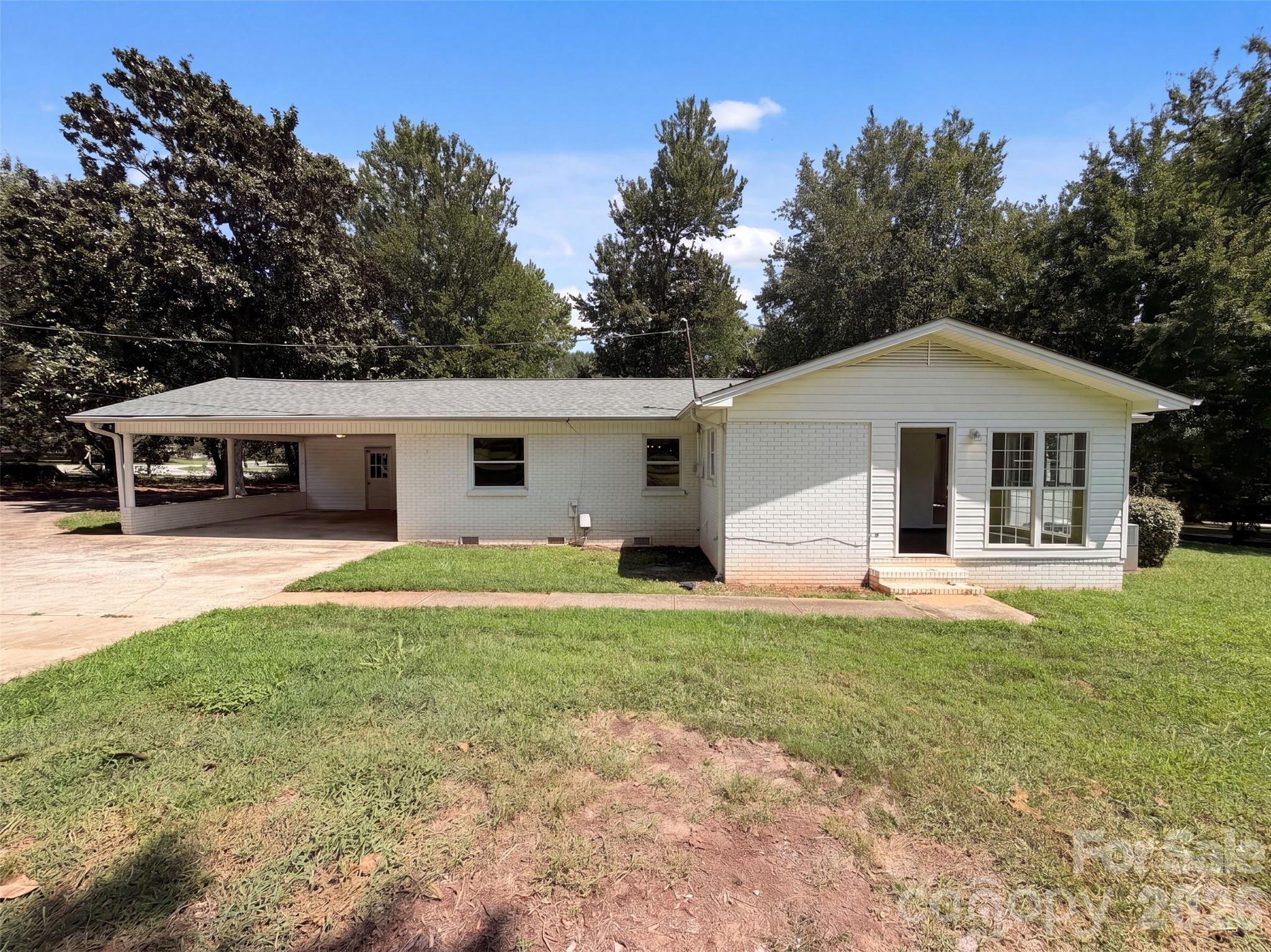 8519 Denbur Drive Property Photo 5