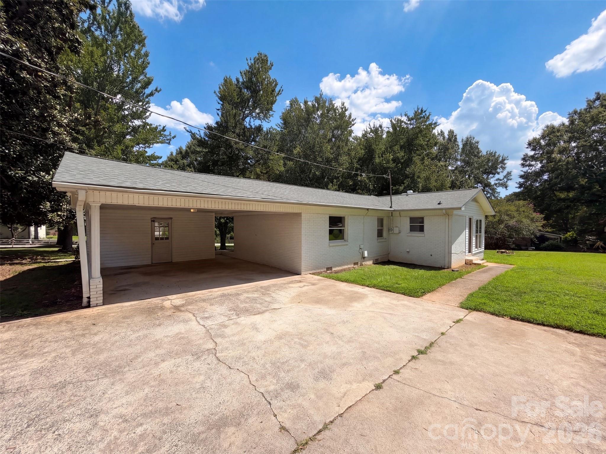 8519 Denbur Drive Property Photo 21