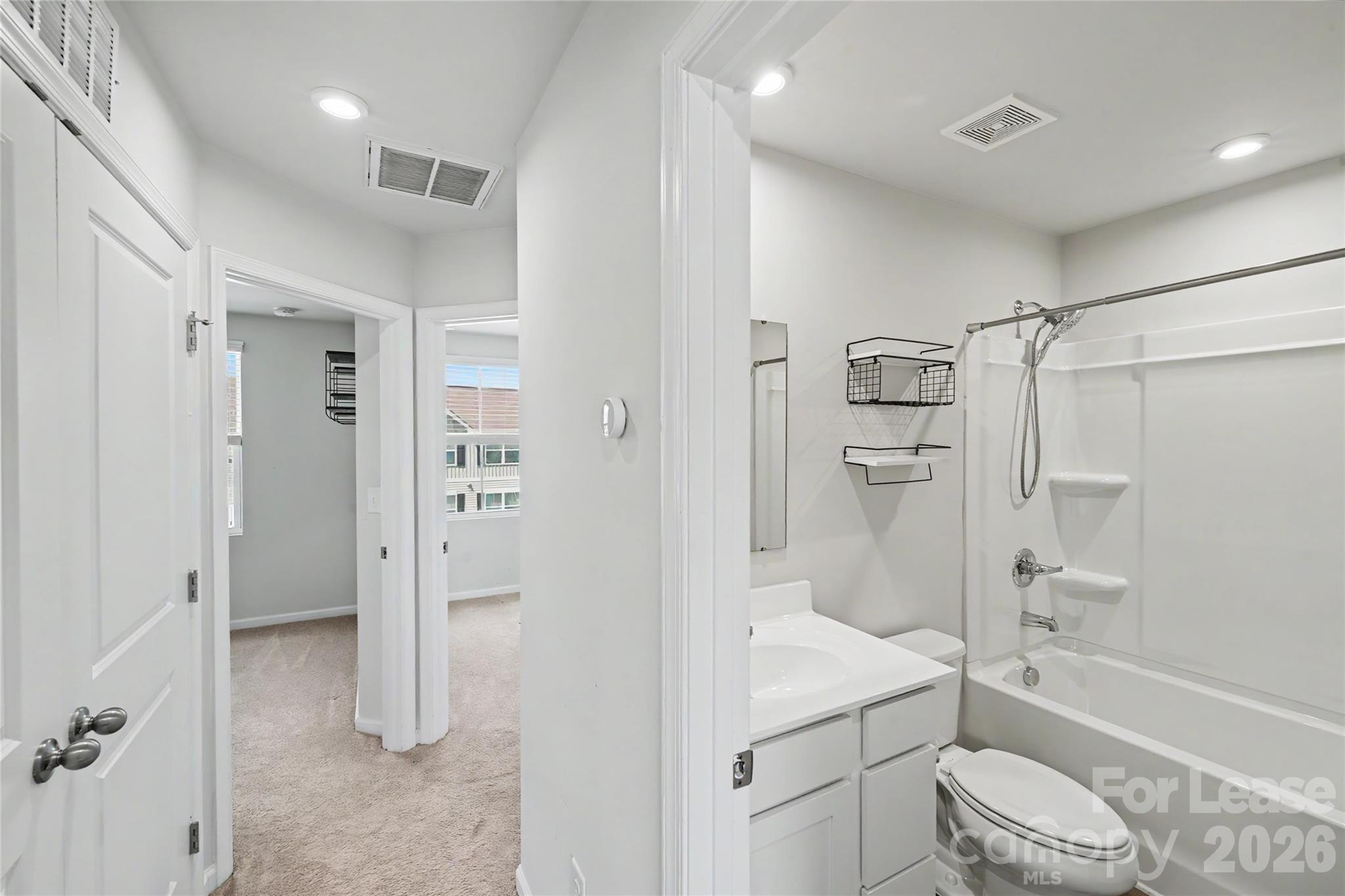 6042 Cutwater Circle Property Photo 25