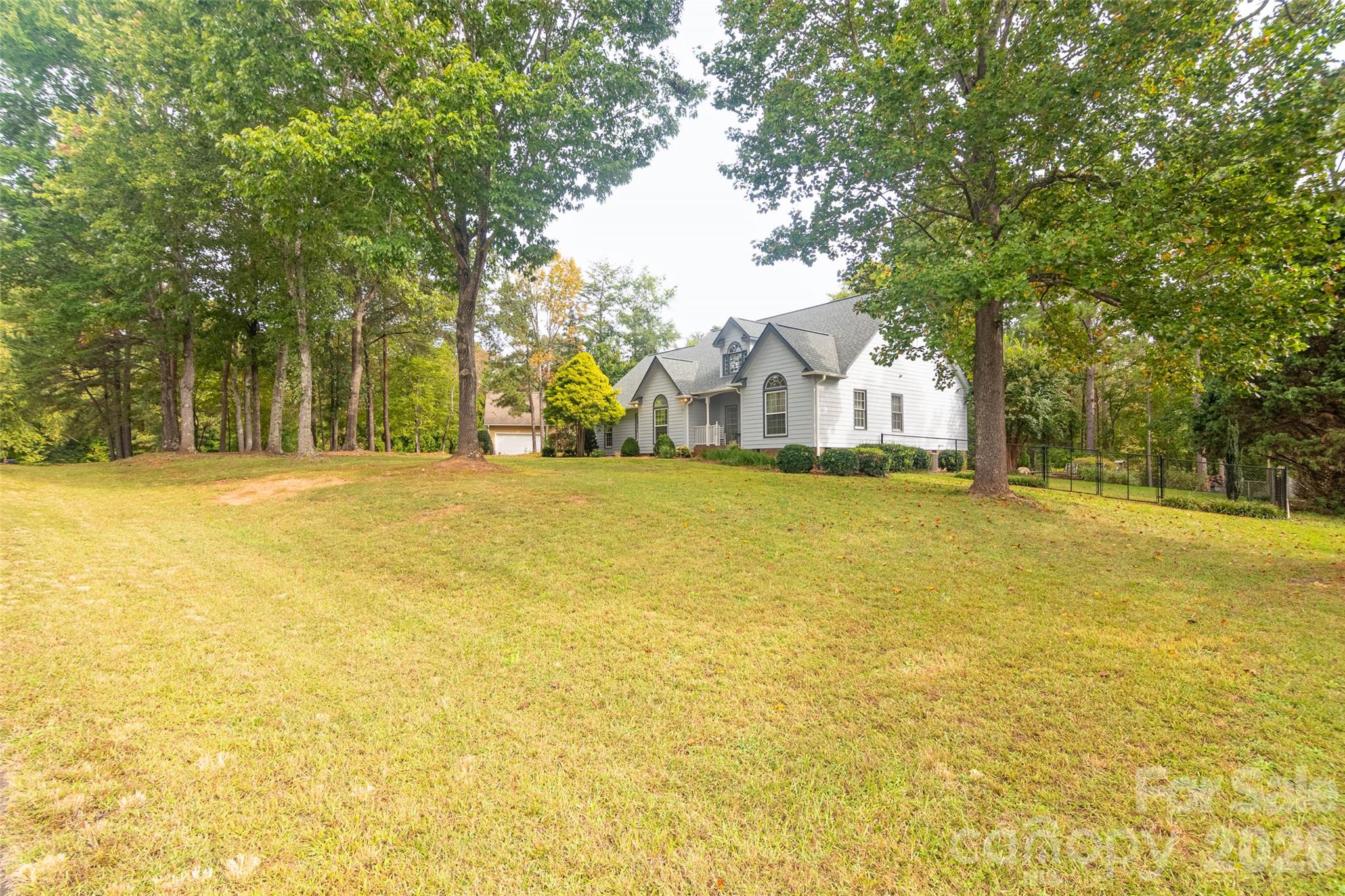 378 Chisholm Trail Property Photo 9