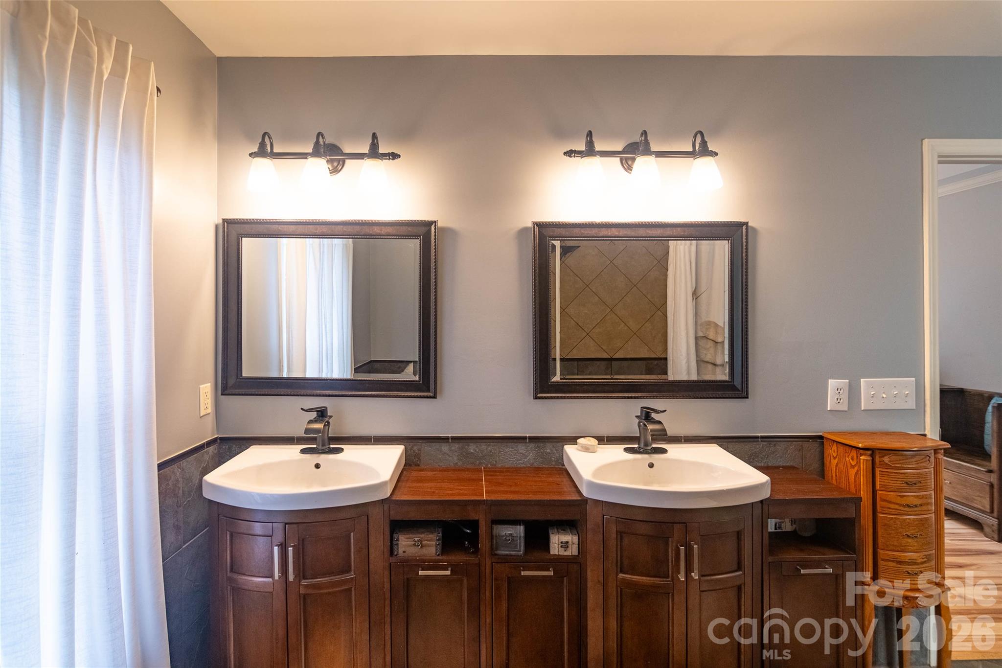 378 Chisholm Trail Property Photo 20