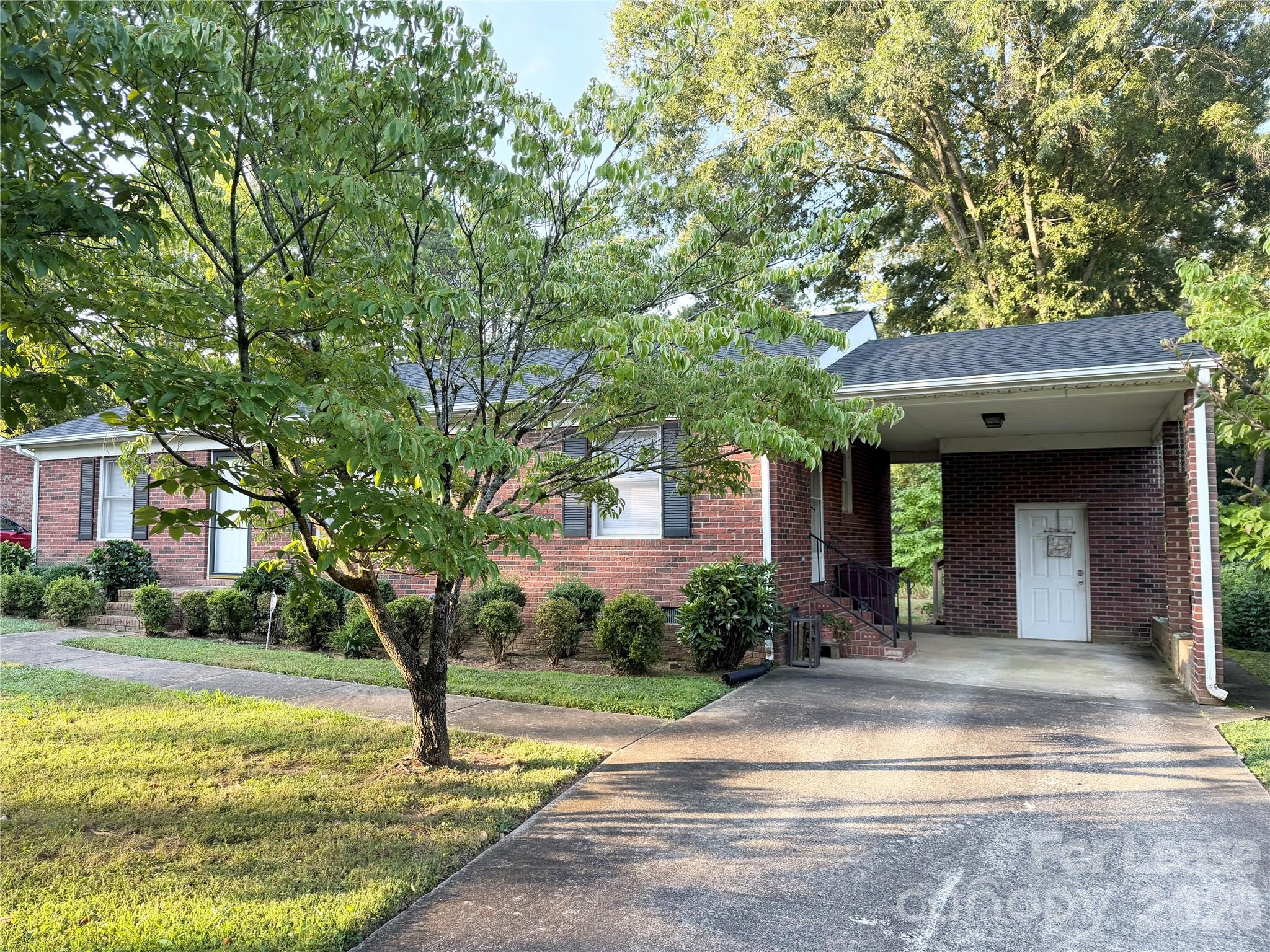 509 Barringer Street Property Photo 2