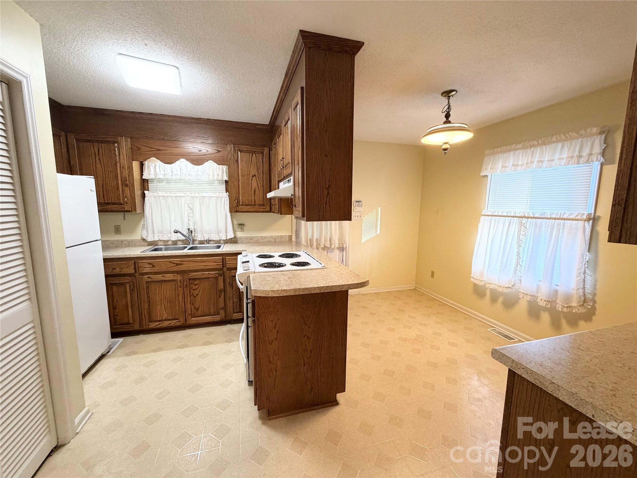 509 Barringer Street Property Photo 5