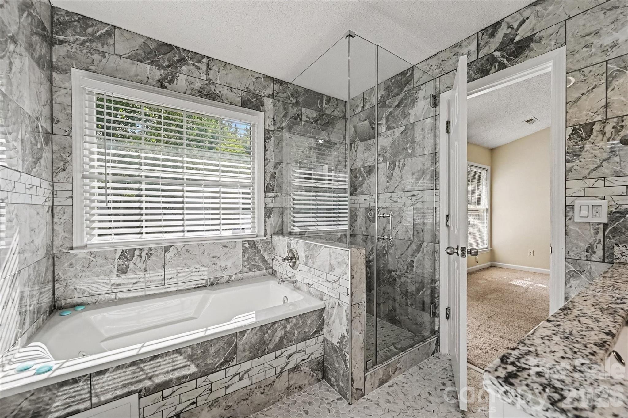 10117 Crayton Drive Property Photo 8
