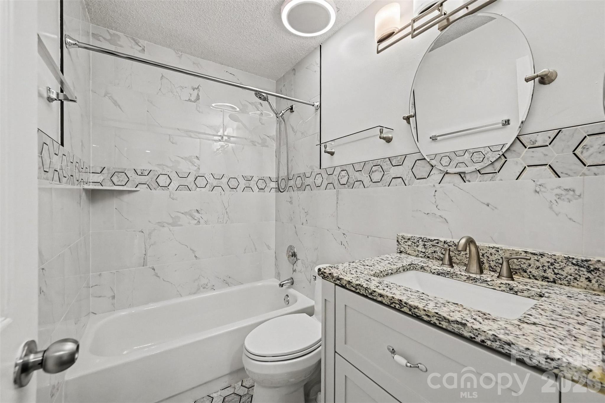 10117 Crayton Drive Property Photo 14