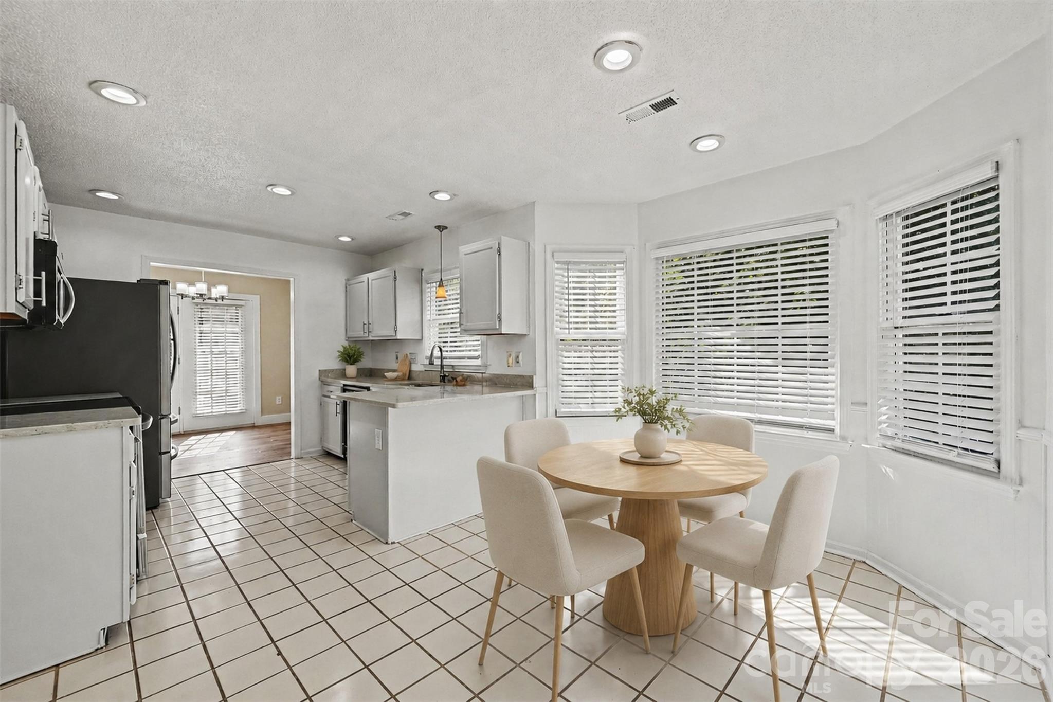 10117 Crayton Drive Property Photo 16