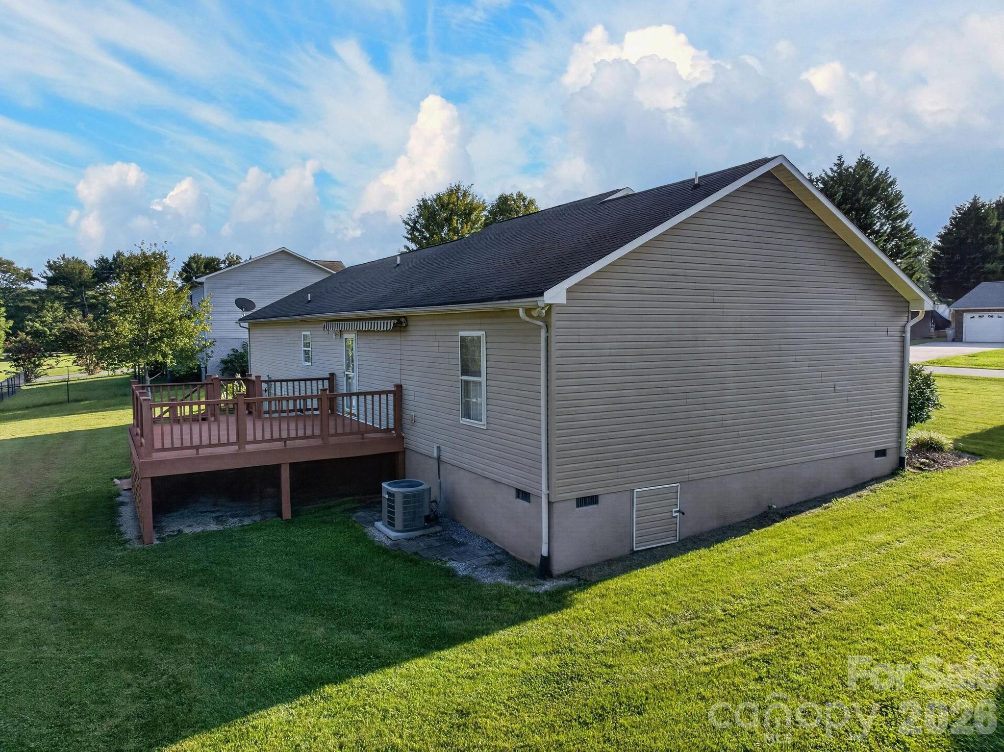 2305 Good Shepard Court Property Photo 10