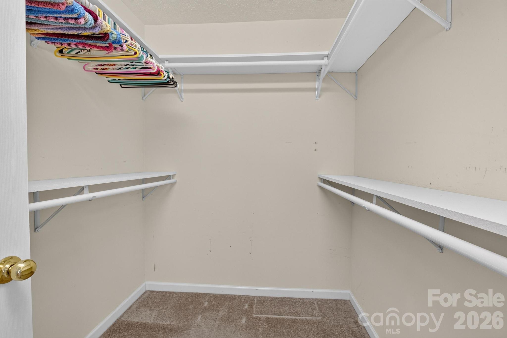 2305 Good Shepard Court Property Photo 29
