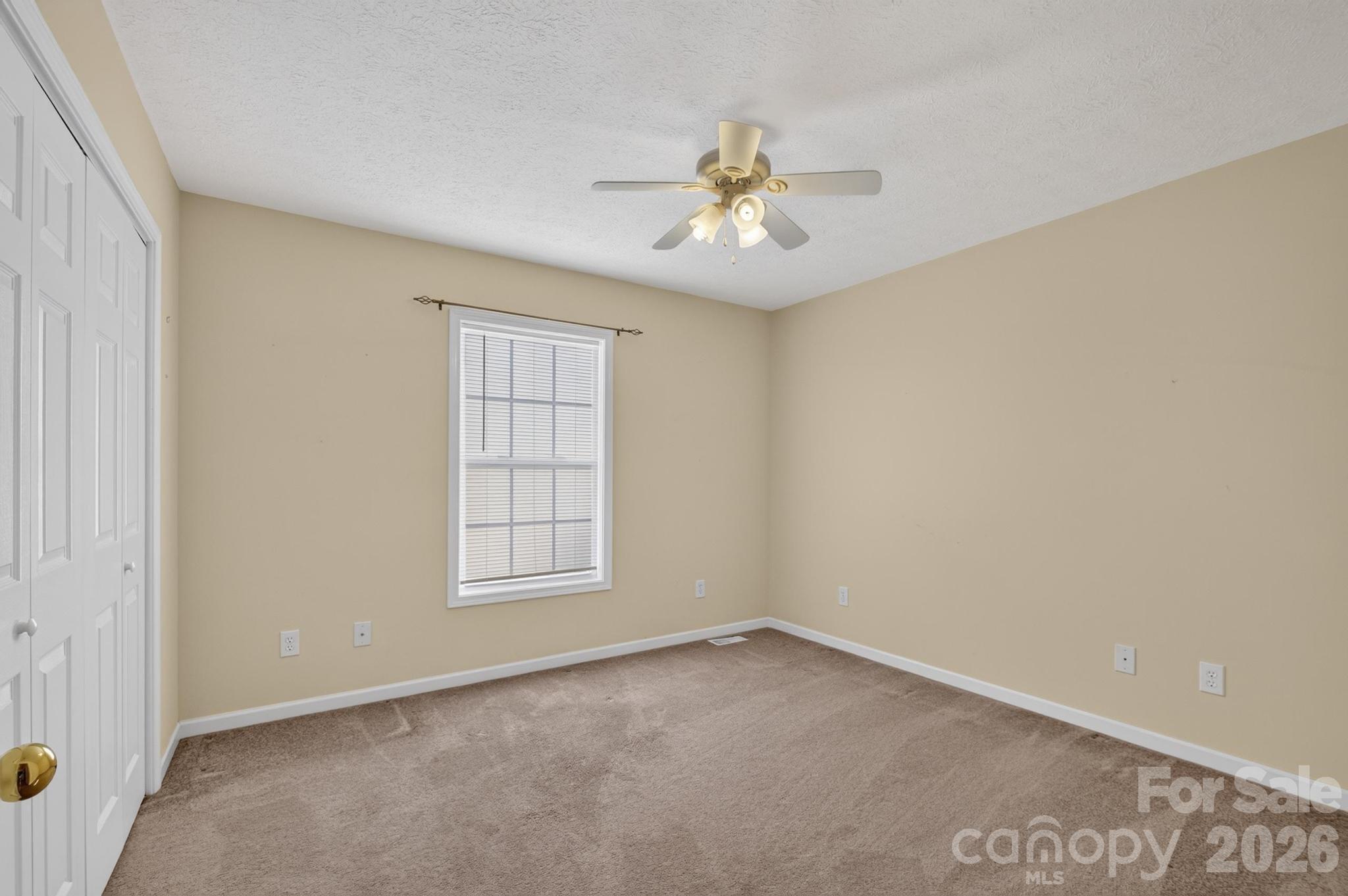 2305 Good Shepard Court Property Photo 35