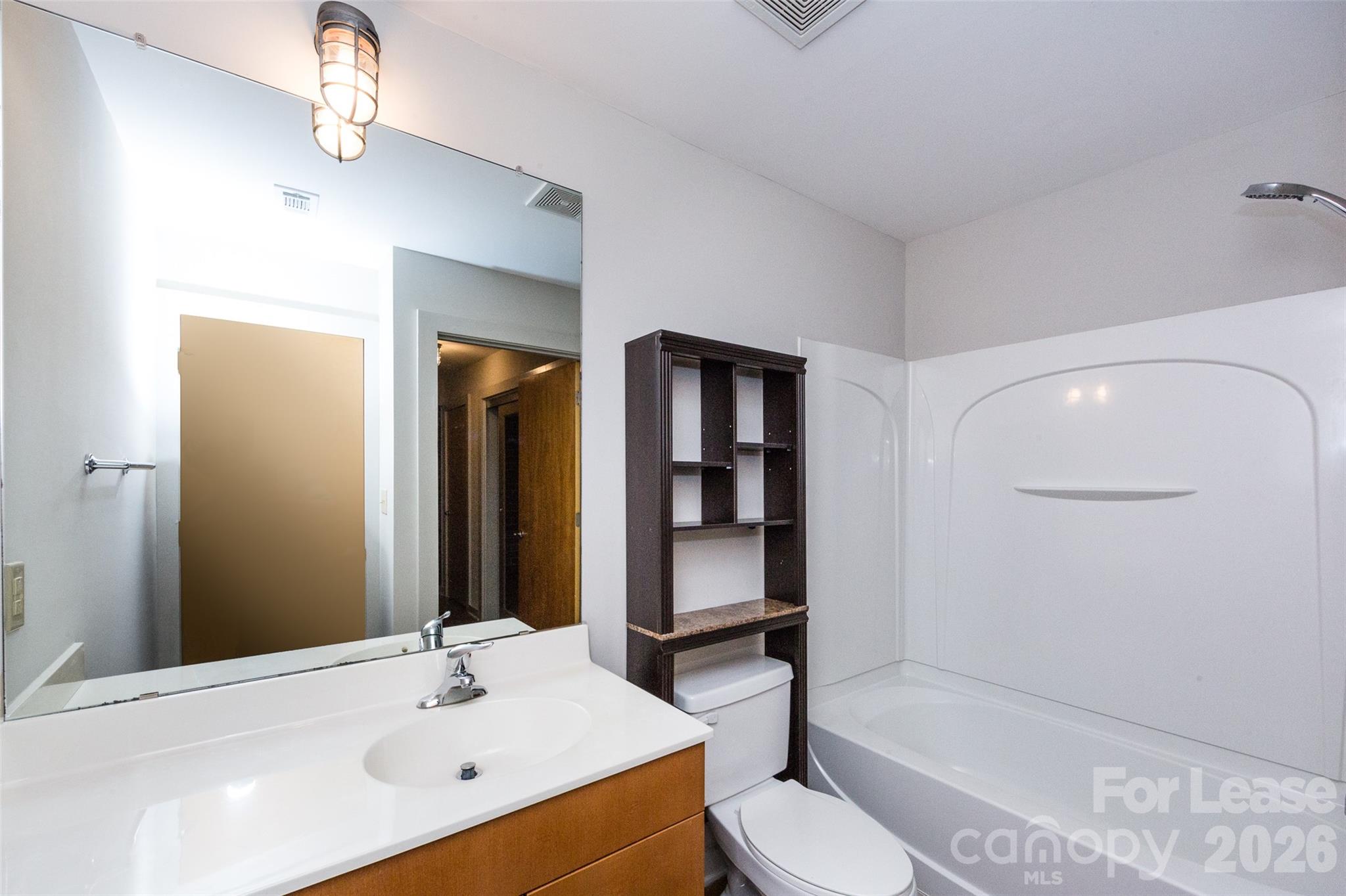 626 N Graham Street 308 Property Photo 13