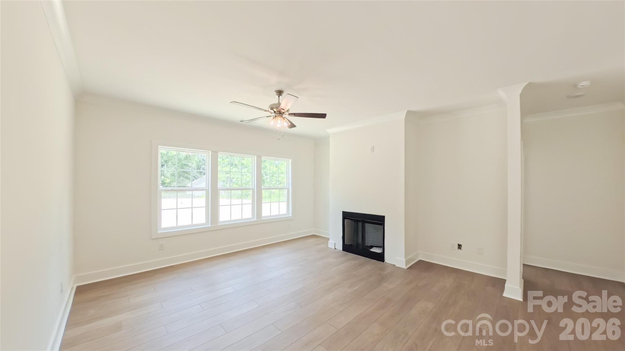 3111 Meadowcrest Drive Property Photo 9