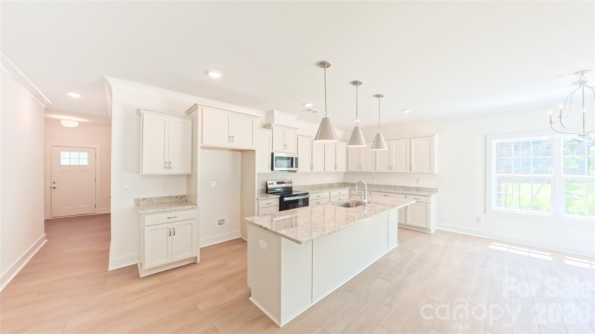 3111 Meadowcrest Drive Property Photo 11