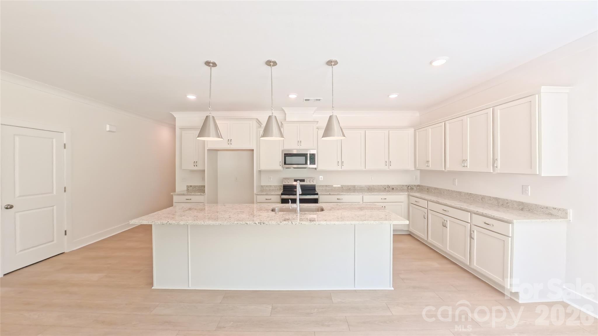 3111 Meadowcrest Drive Property Photo 12
